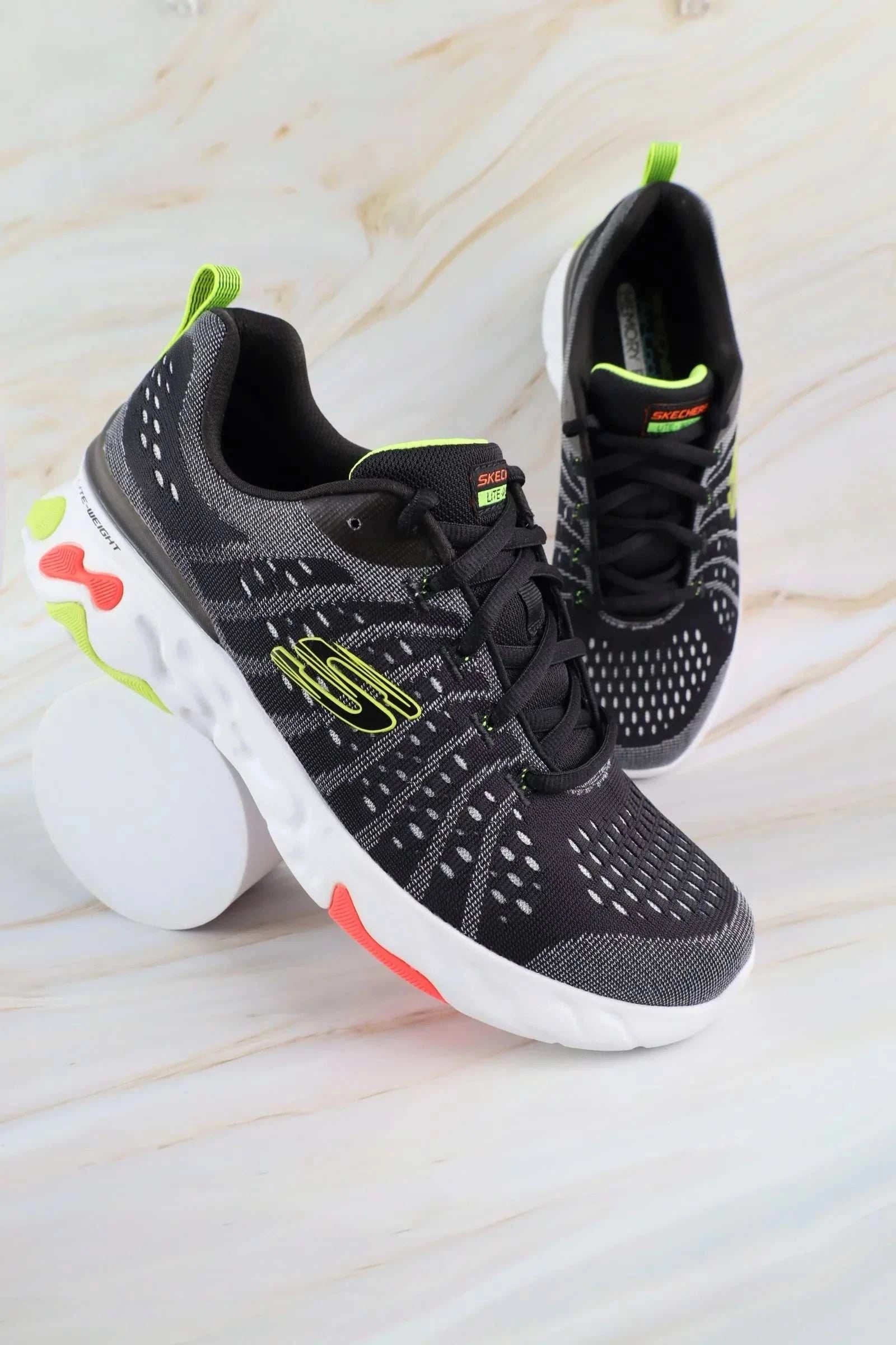 سكيتشرز رجالي لونا فليكس 232193