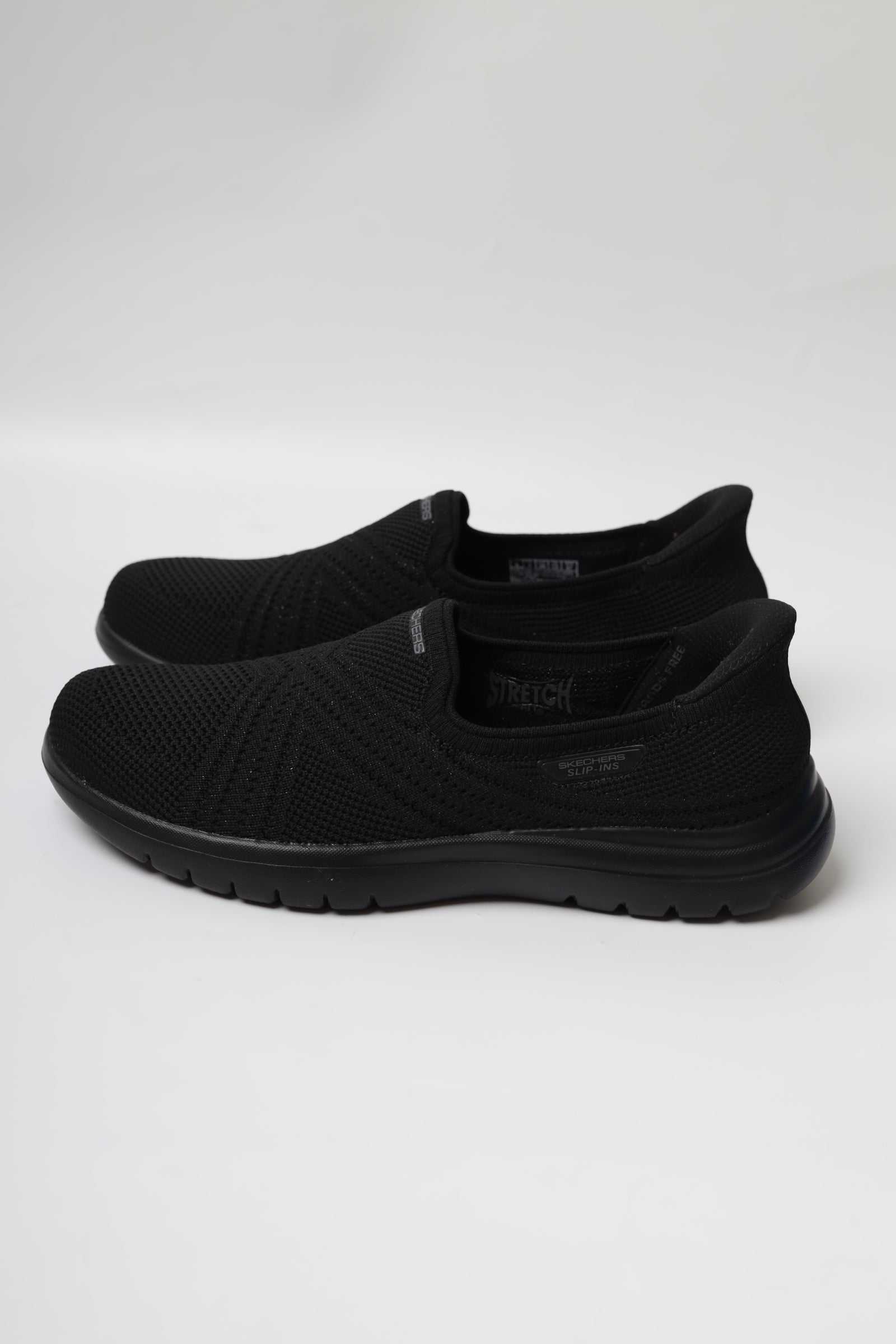 سكيتشرز نسائي أون ذا جو فليكس 138100