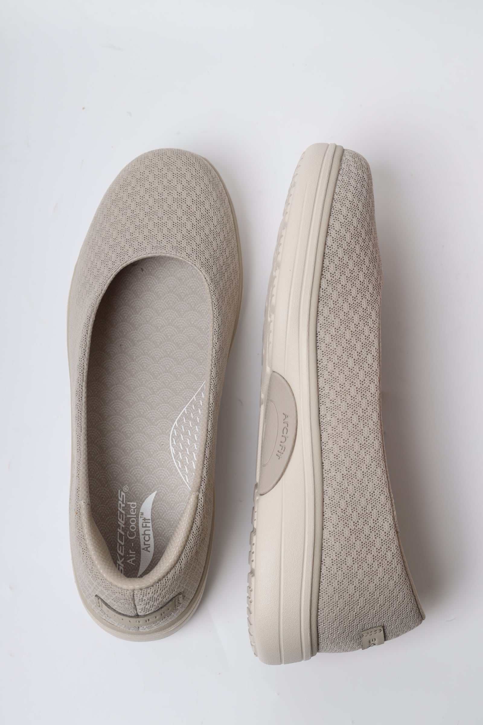 سكيتشرز رجالي آرتش فيت 138902