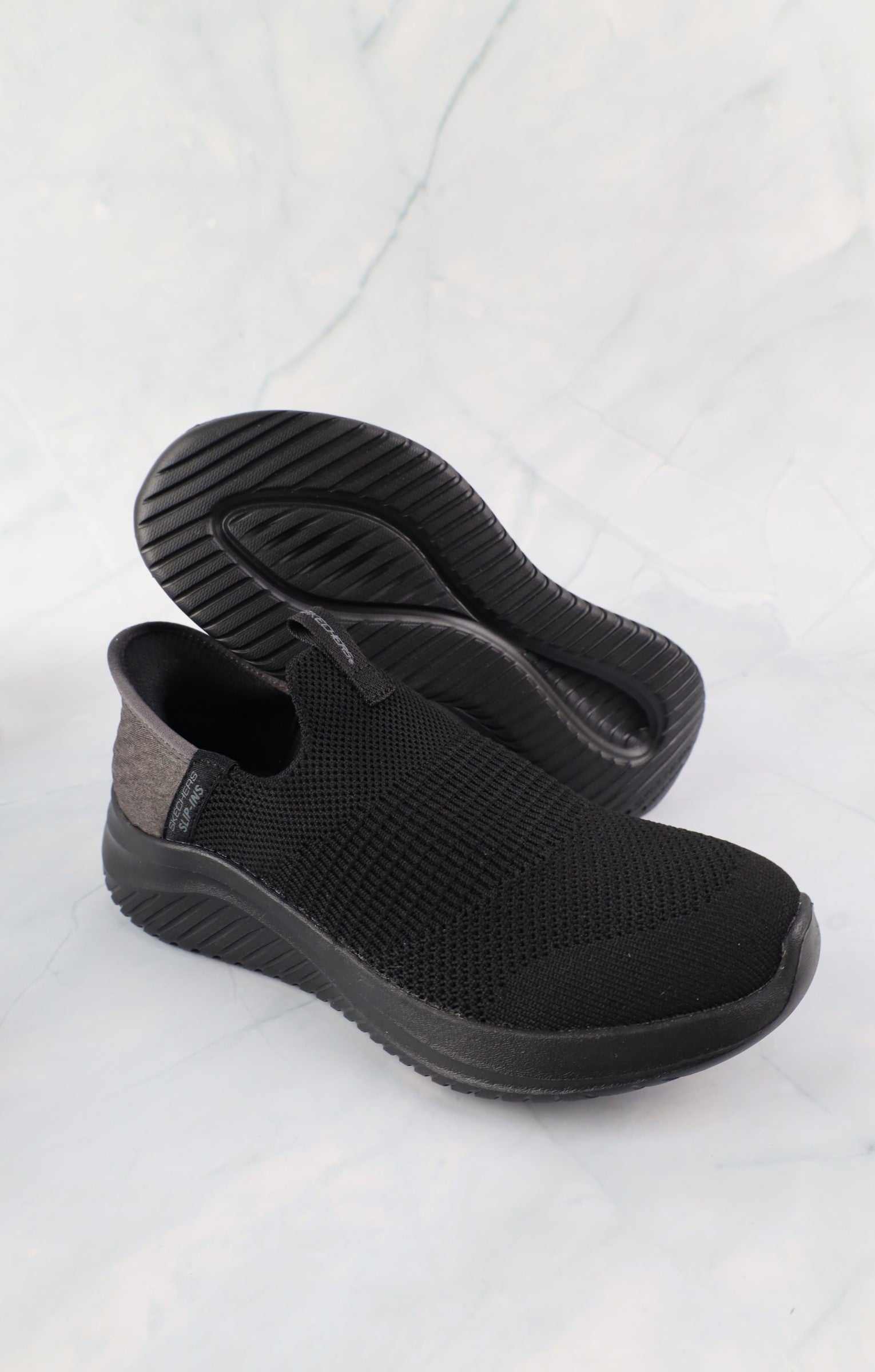 سكيتشرز اطفالي ألترا فليكس 403844