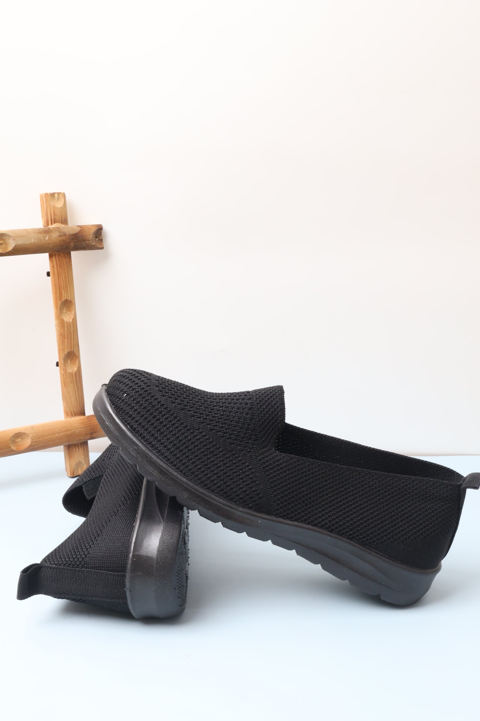 حذاء رياضي نسائي 44-504