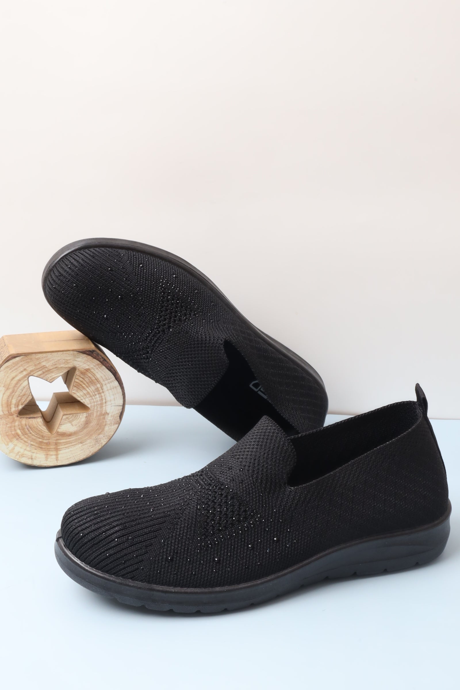 حذاء رياضي نسائي 48-504