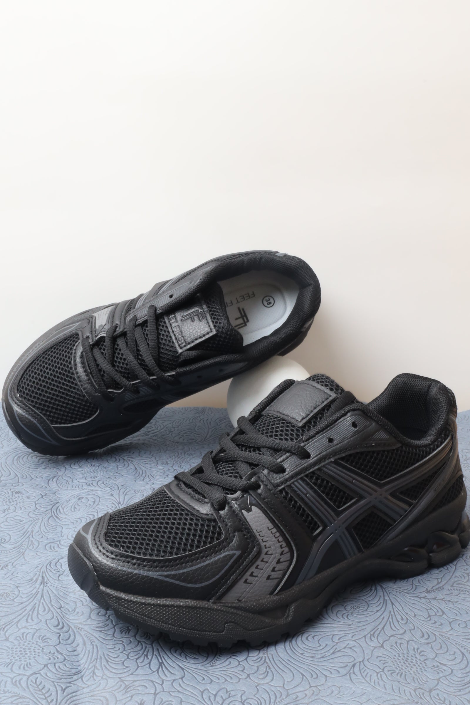 حذاء رياضي نسائي 17-467