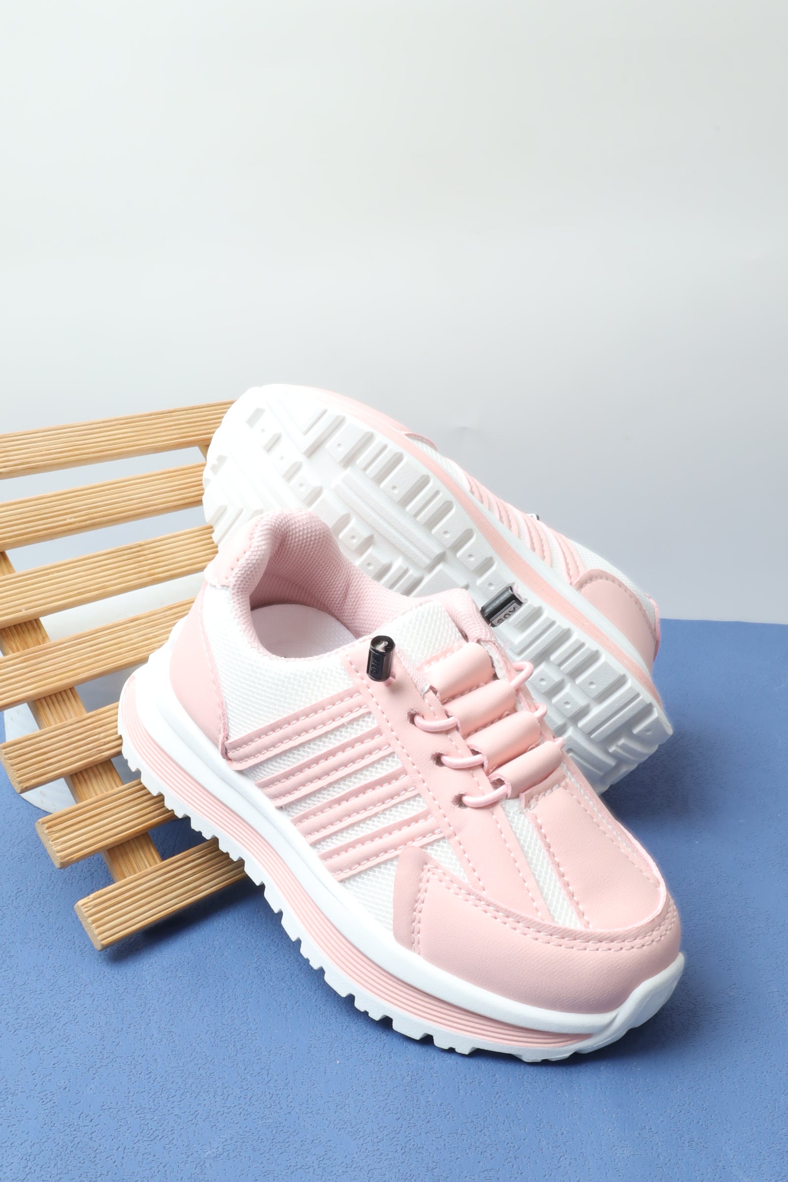 حذاء أطفالي 1302