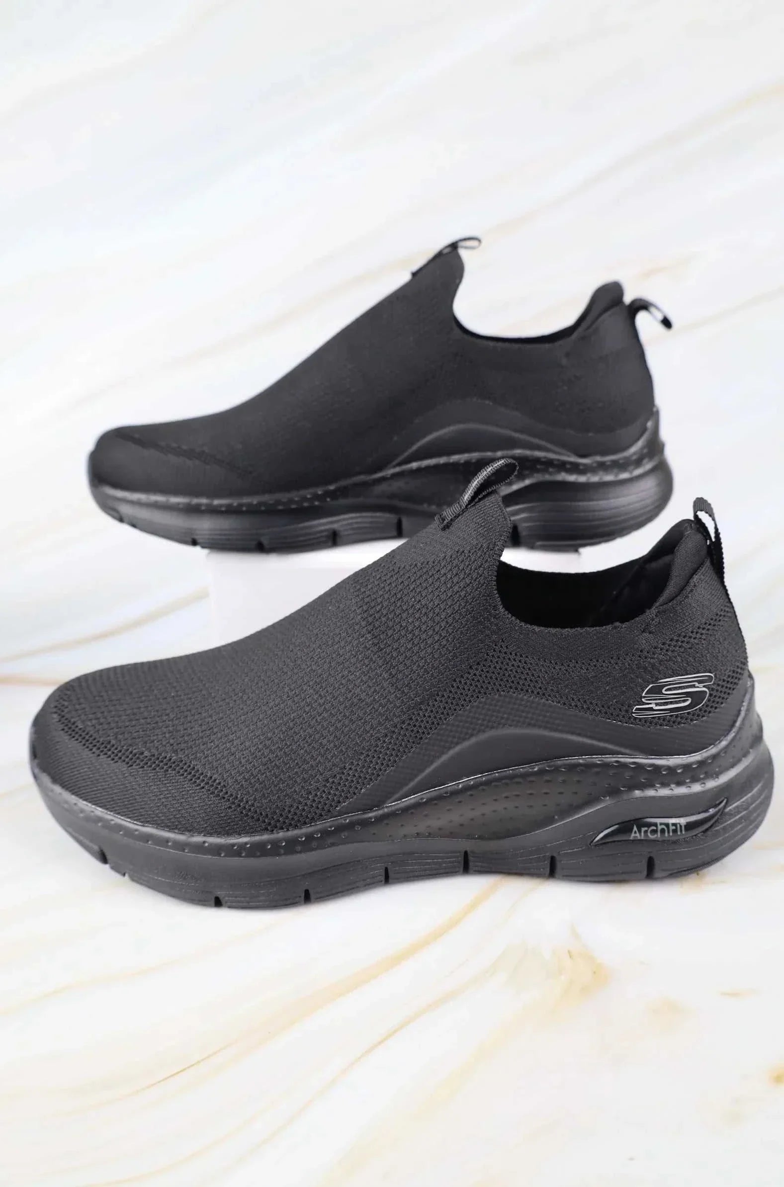 سكيتشرز رجالي آرتش فيت 232404