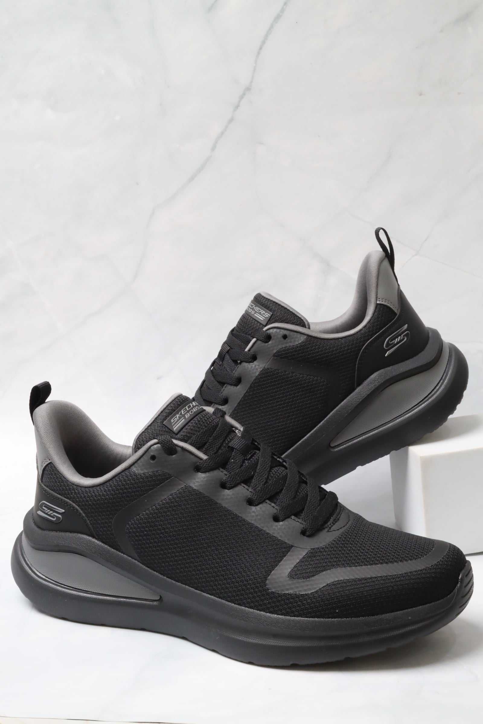 سكيتشرز رجالي بوبس 118275