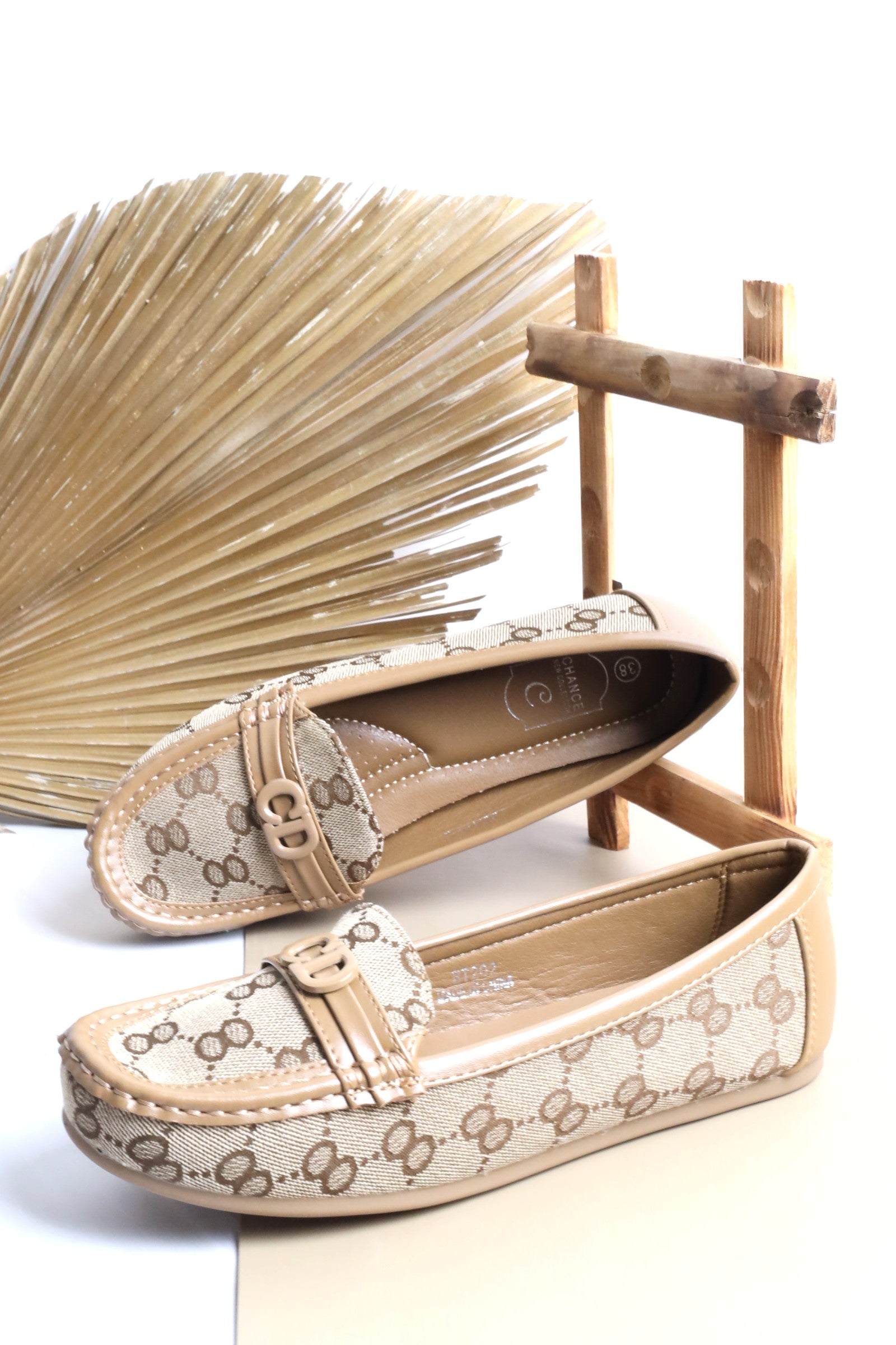 BT-202 حذاء نسائي