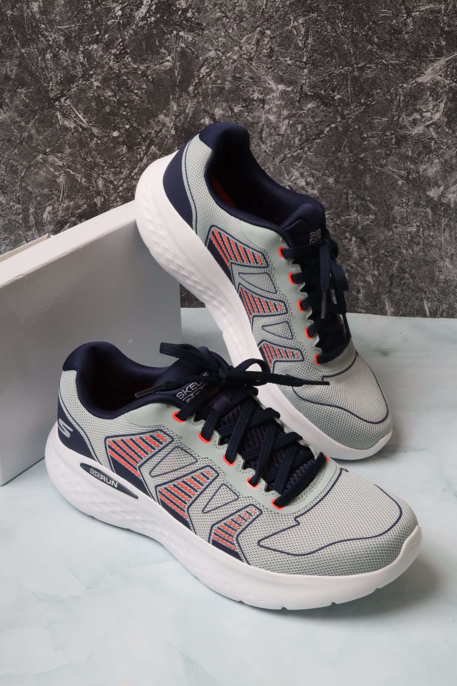 سكيتشرز رجالي جو رن لايت 220902