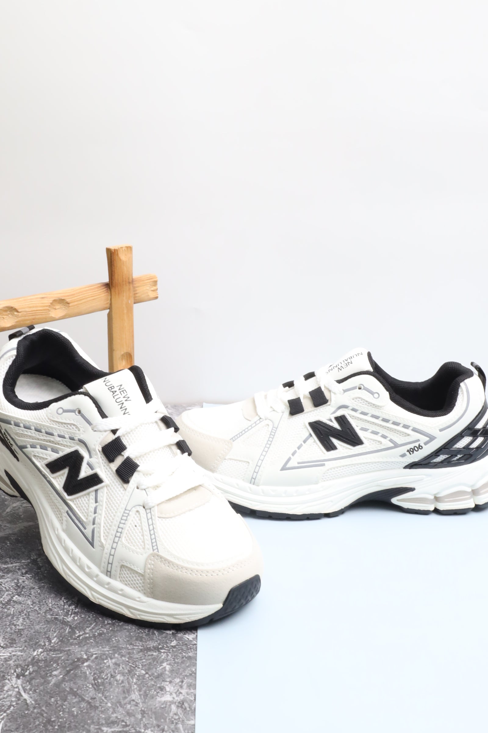 حذاء رياضي نسائي 390544