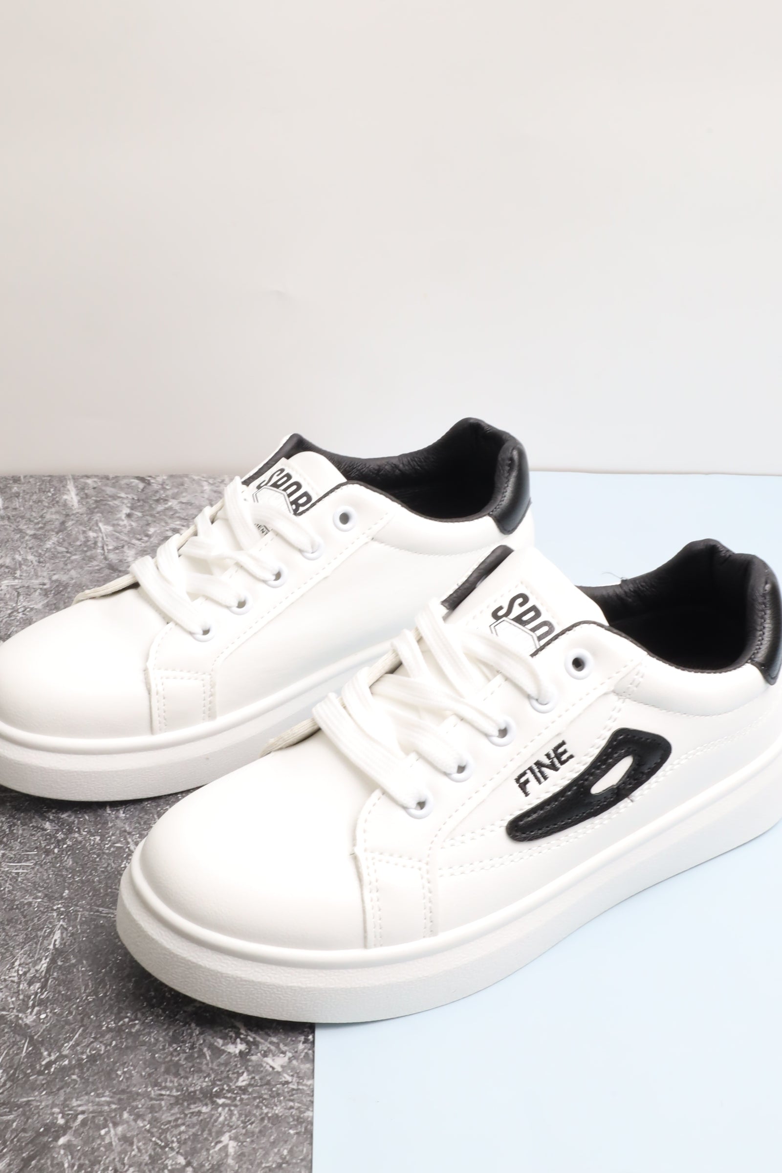 حذاء رياضي نسائي 28879