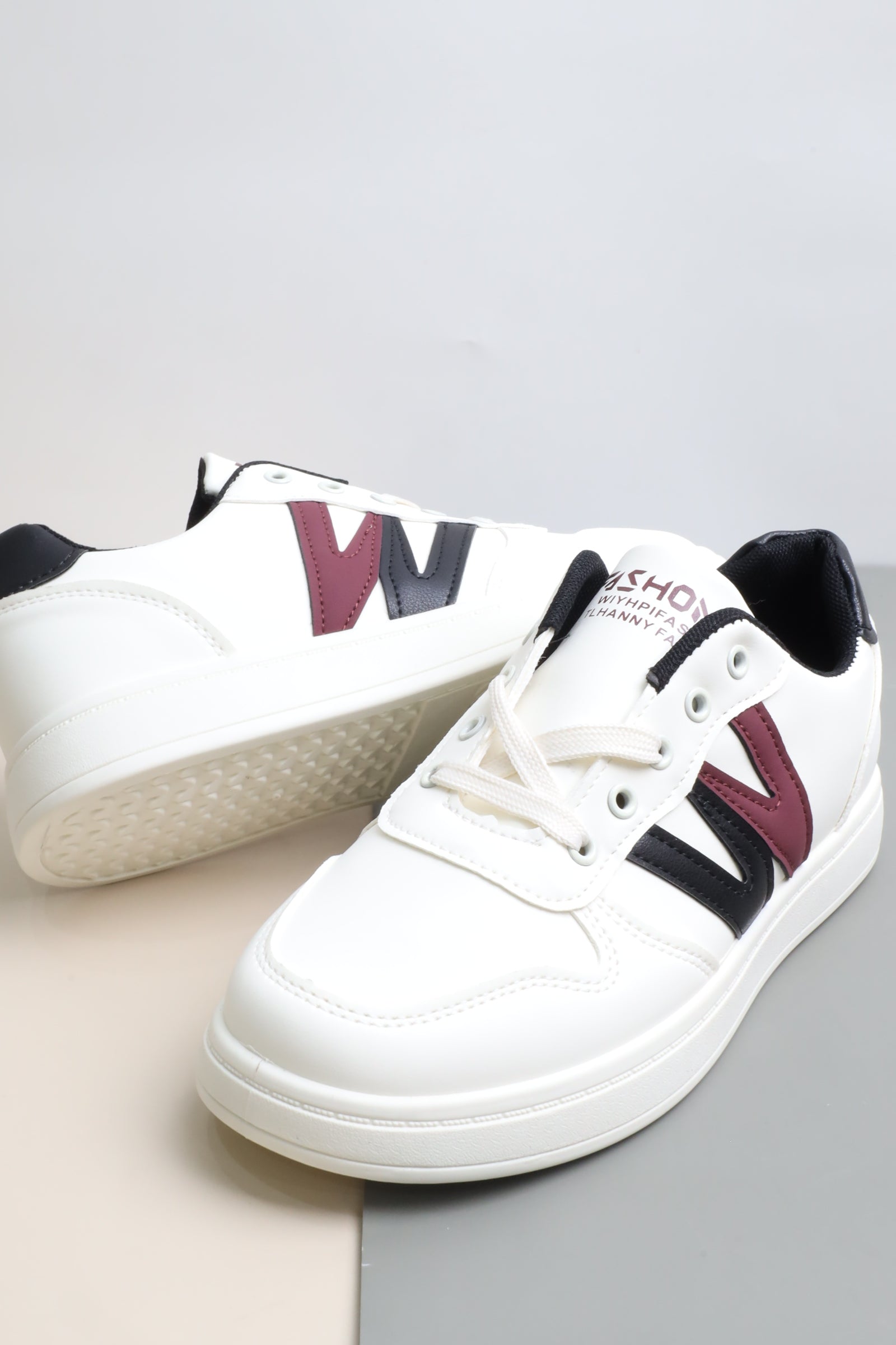 حذاء رياضي نسائي 89621