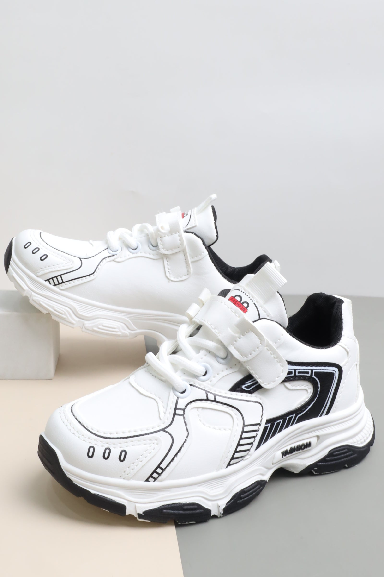 حذاء أطفالي 11551