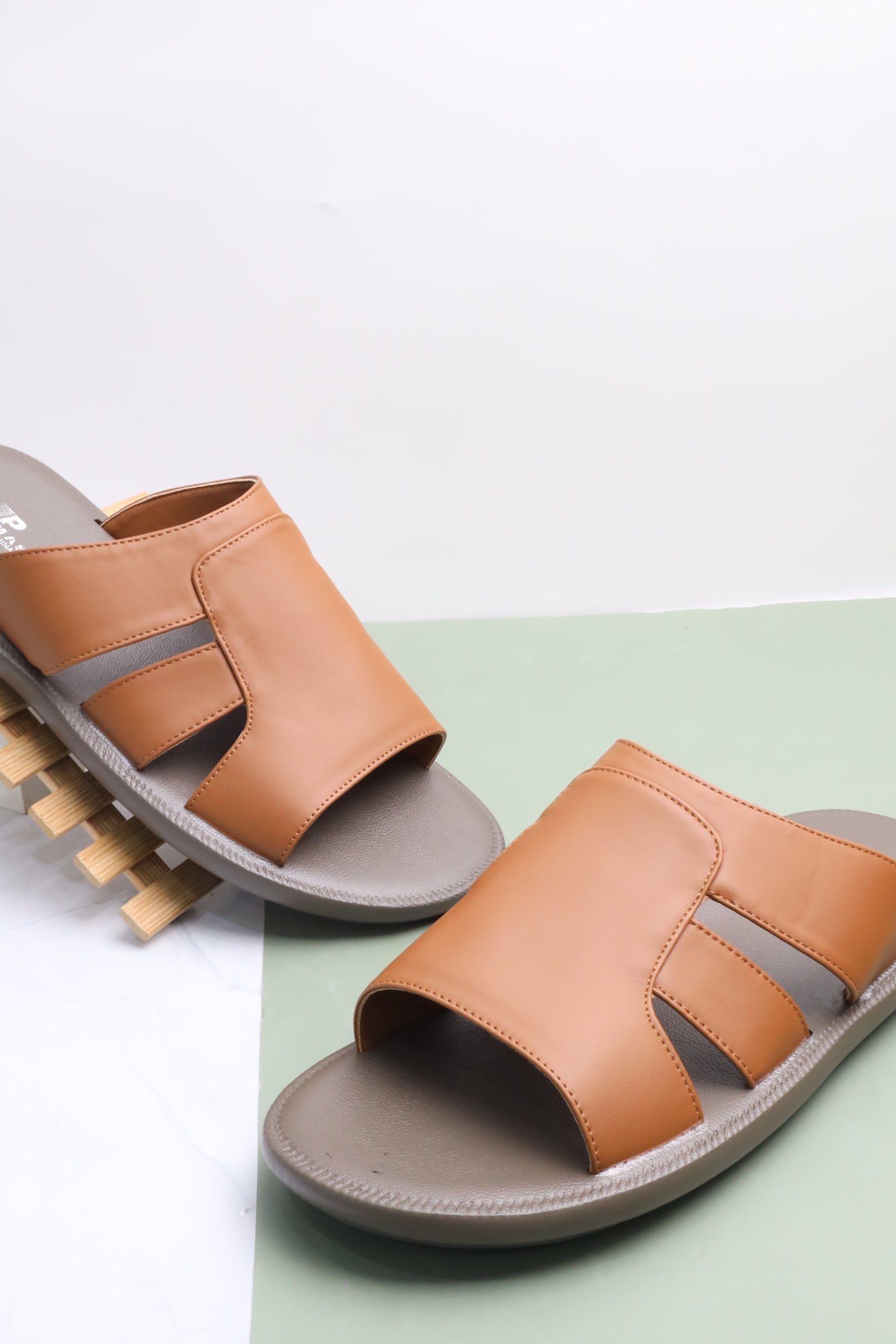 صندل رجالي 7468