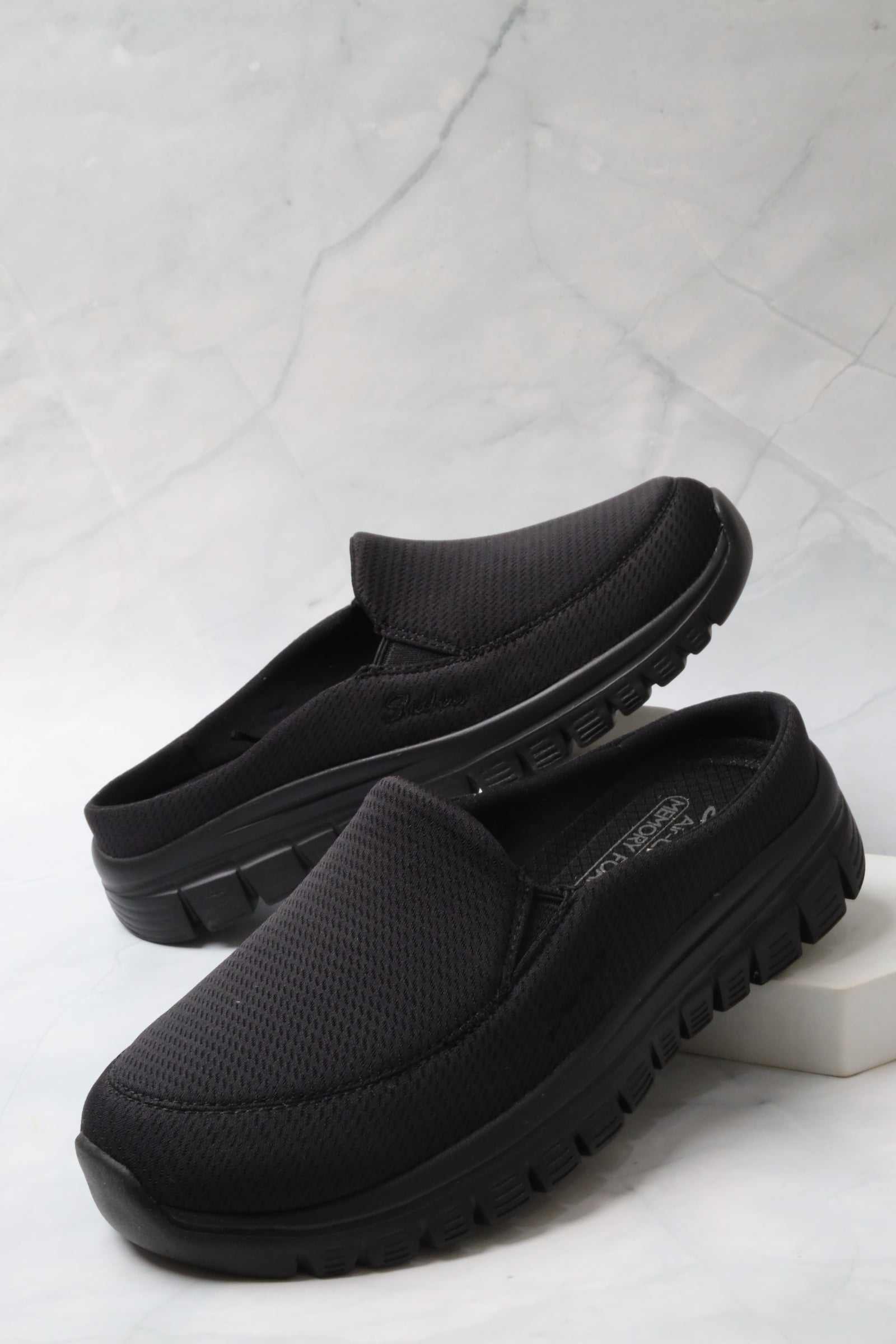 SKECHERS ACTIVE GRACEFUL WOMEN 100701