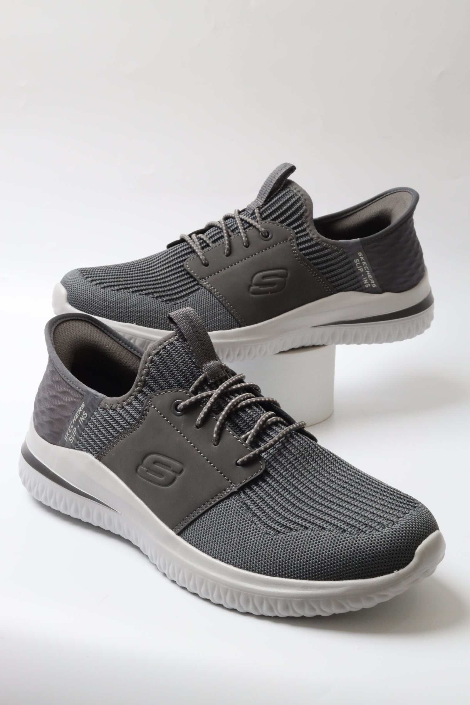 سكيتشرز رجالي إنغرام - براكيت سليب إن 210650