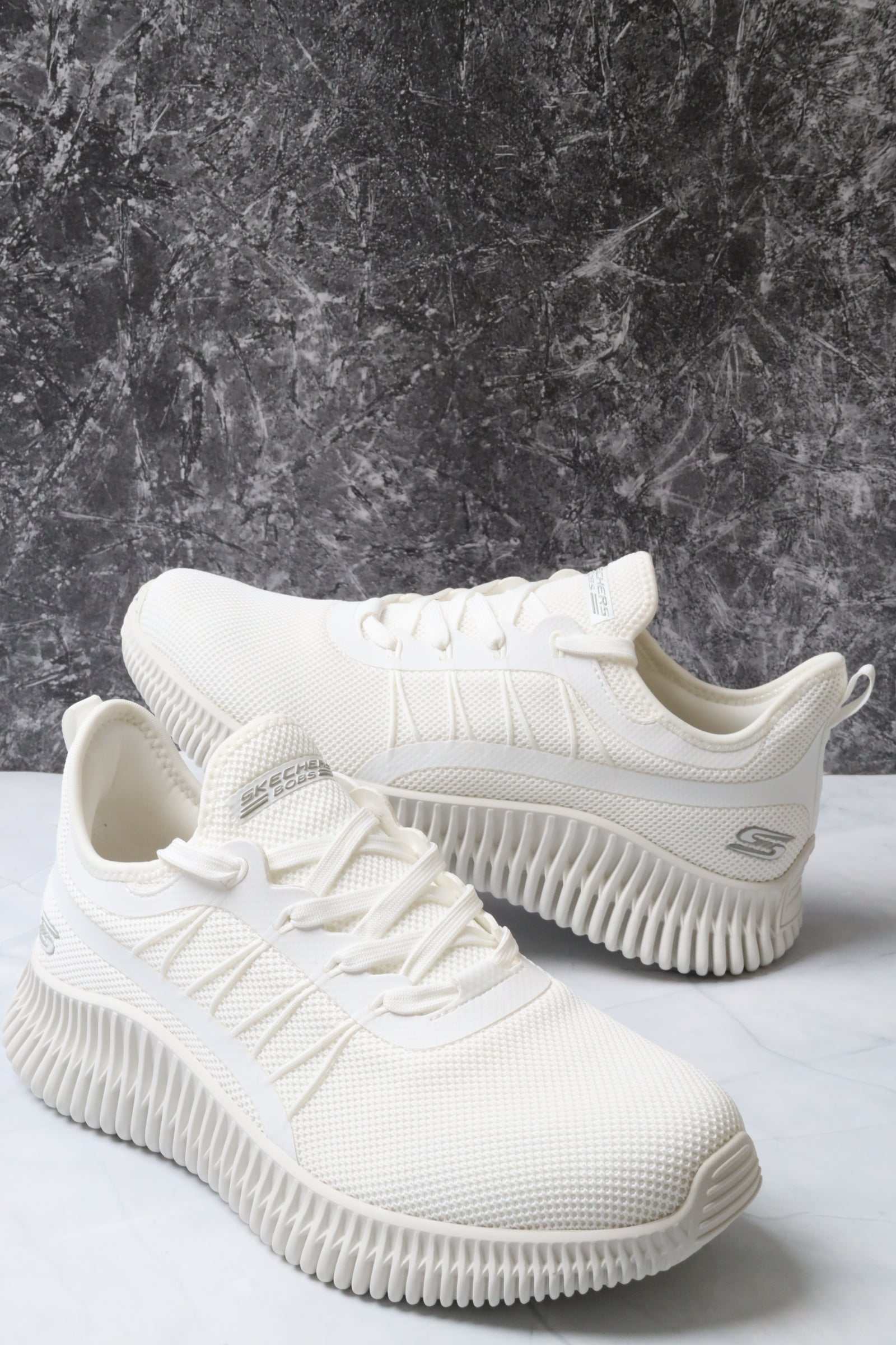 سكيتشرز رجالي بوبس جيو 118171