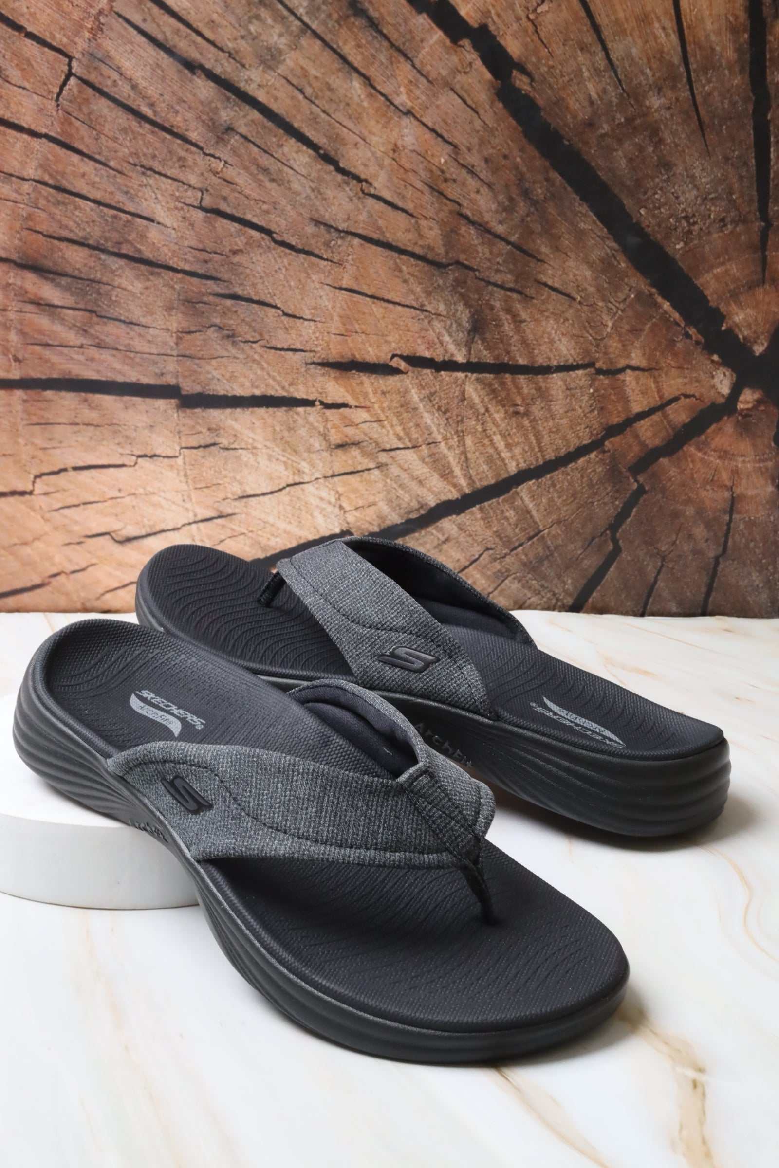 سكيتشرز نسائي آرتش فيت 141300