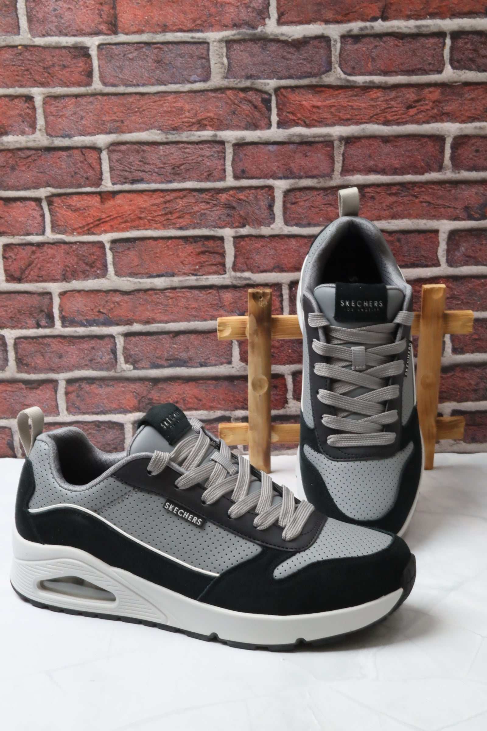 سكيتشرز رجالي أونو 183011