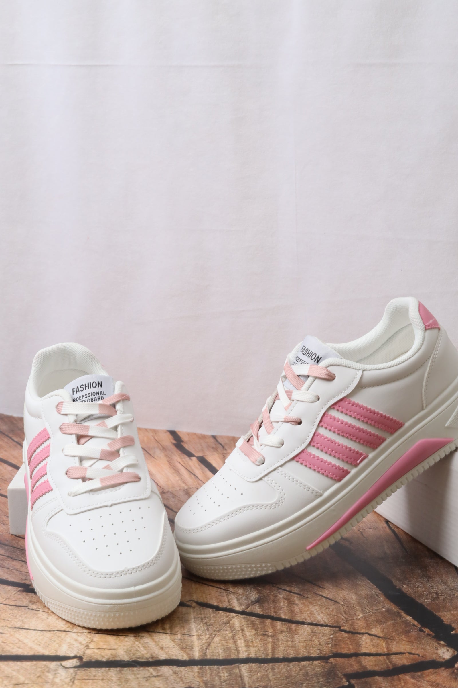 FS05-L10 حذاء رياضي نسائي