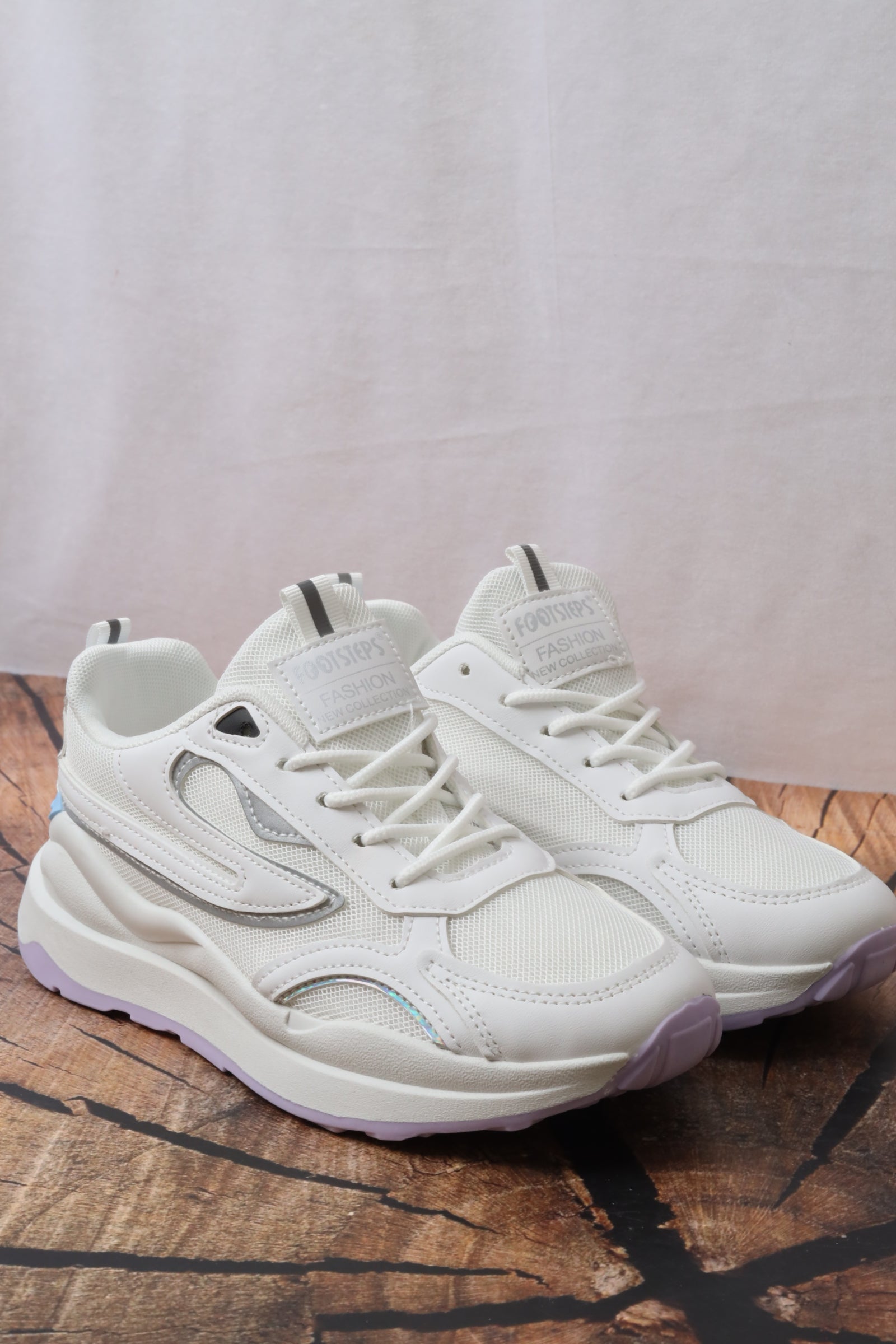 L16 Women's Sports Shoes