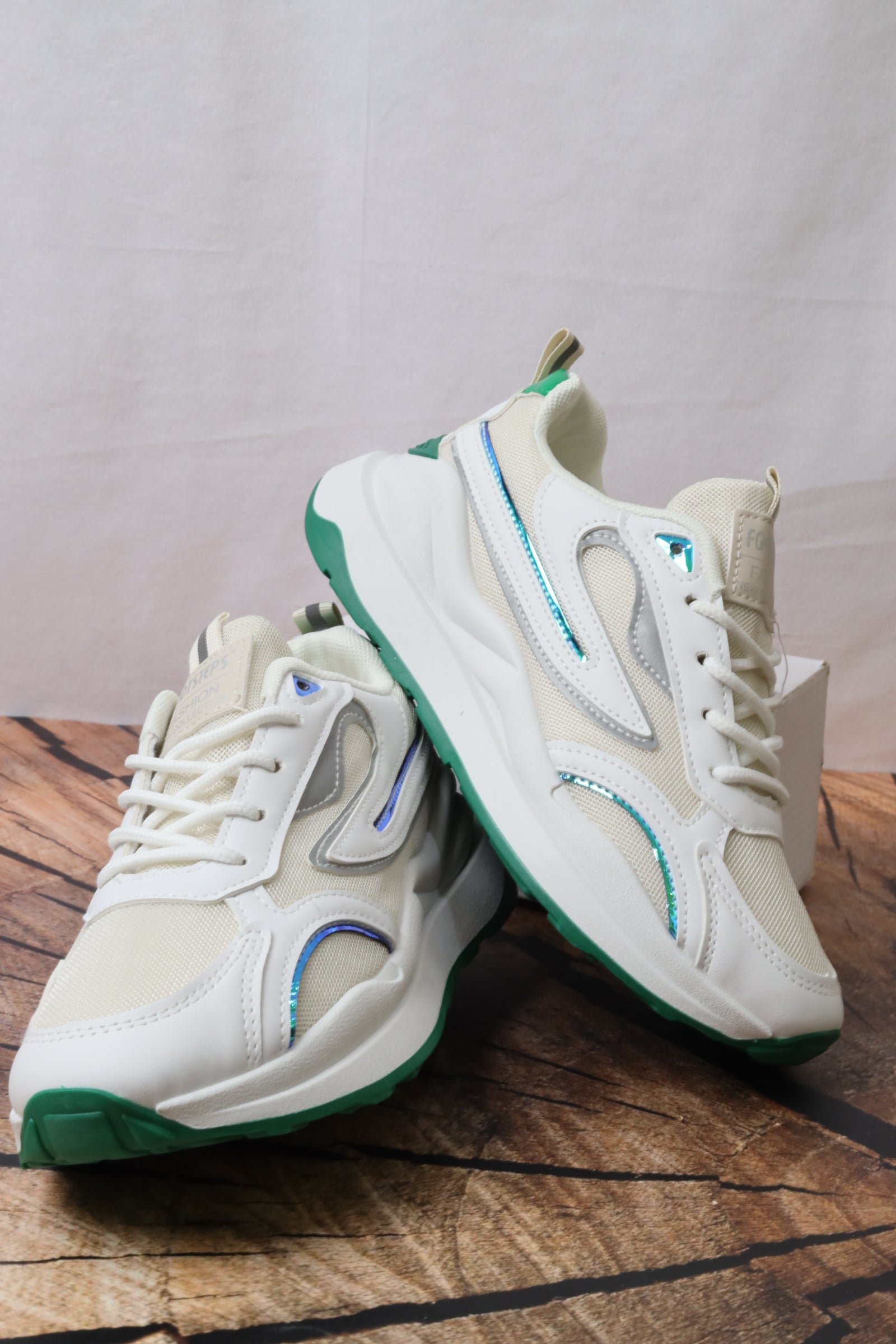 FS06-L16 حذاء رياضي نسائي