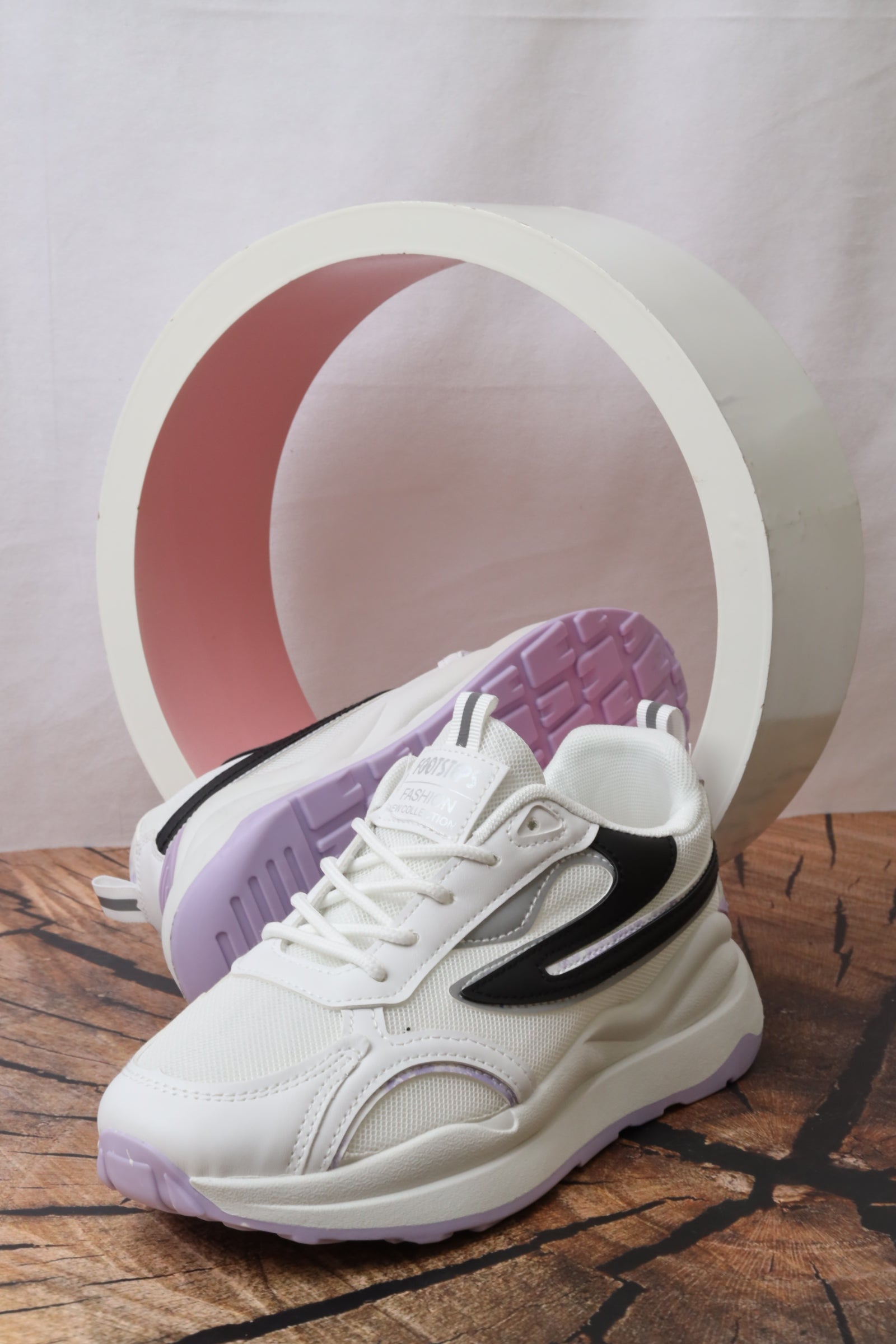 L16 Women's Sports Shoes