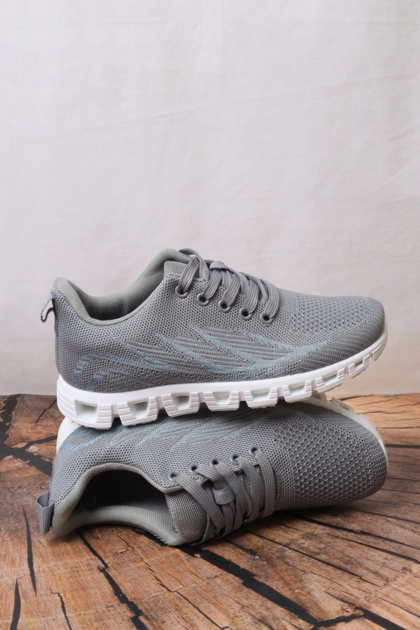 LS1105 Women's Sports Shoes