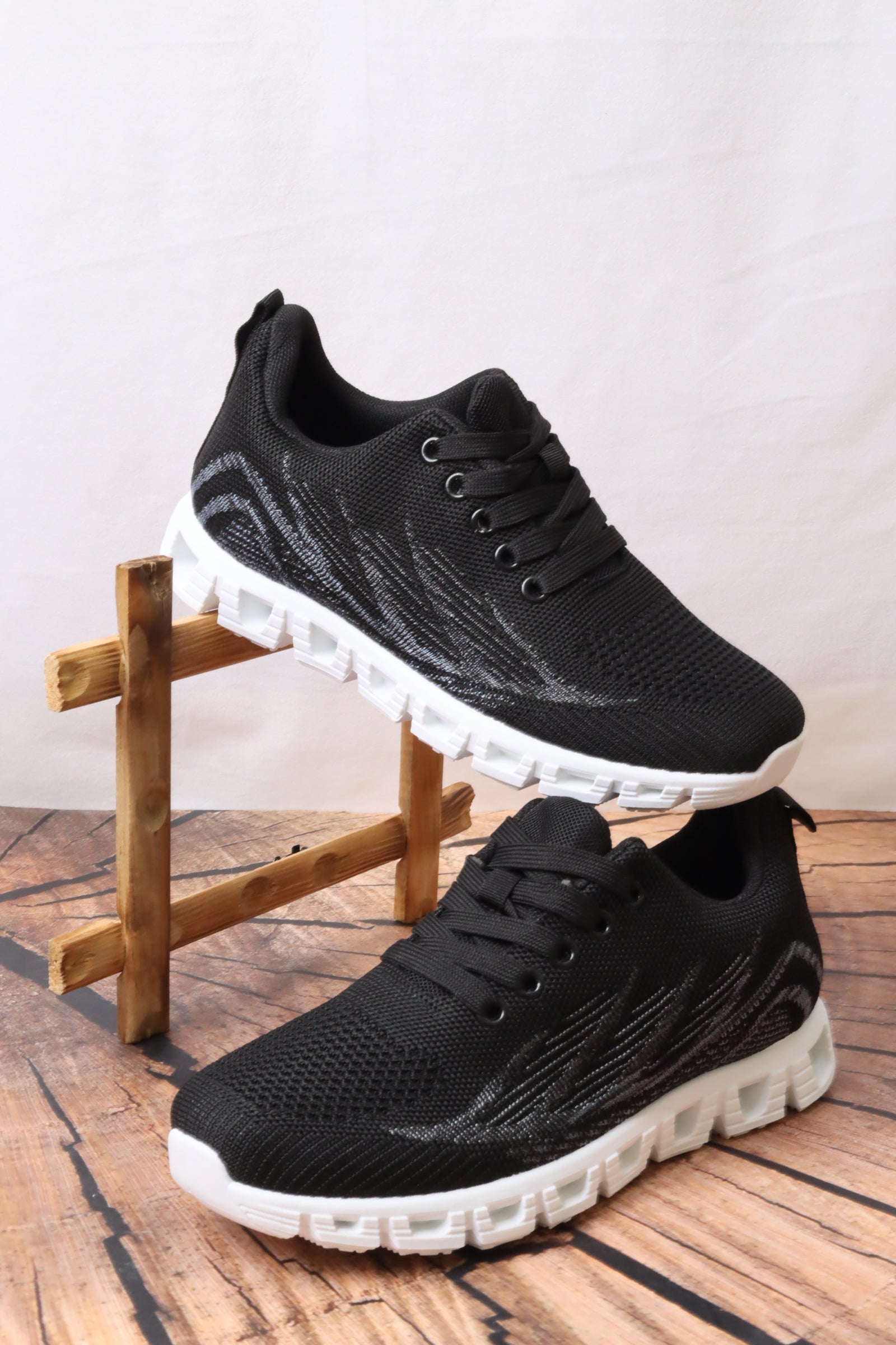 LS1105 Women's Sports Shoes