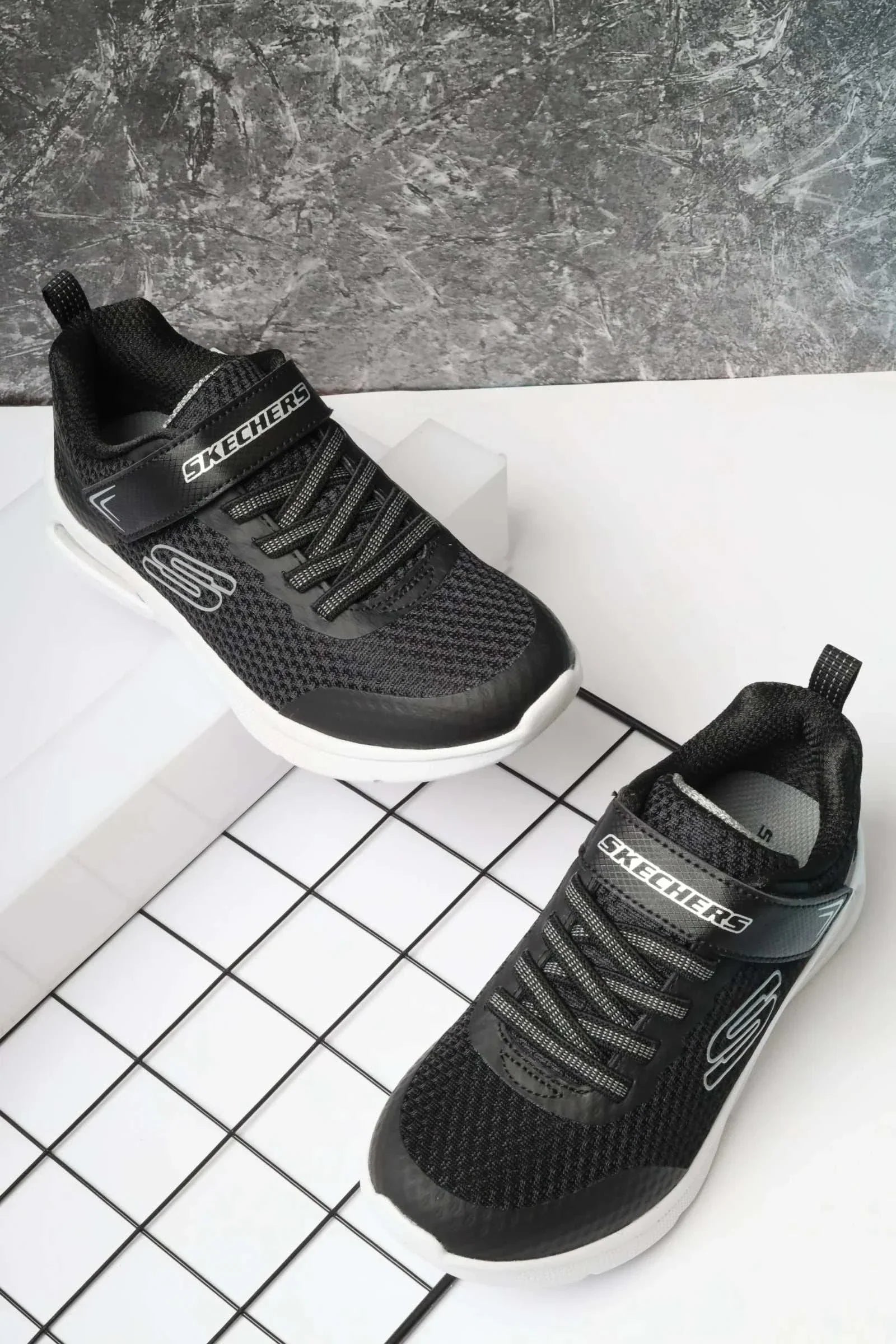 سكيتشرز اطفالي مايكروسبك ماكس 403818