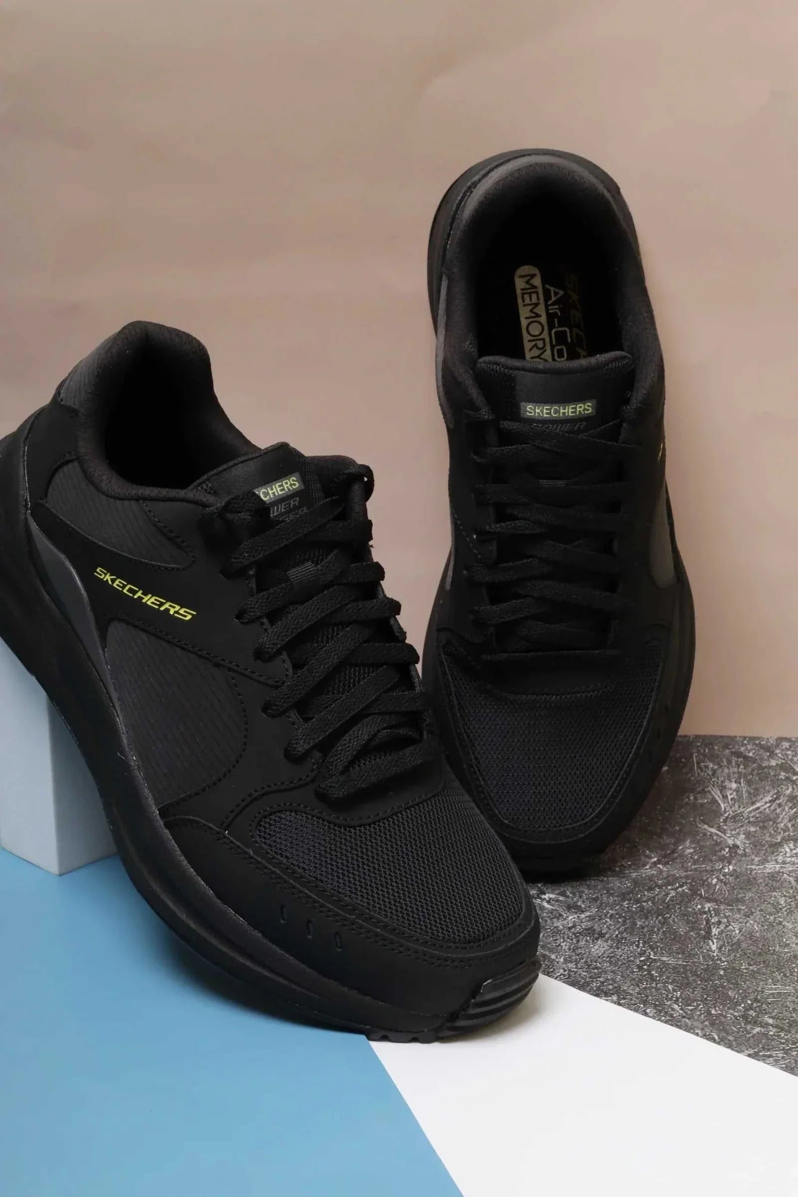 SKECHERS GLOBL JOGGER MEN BBK 237206