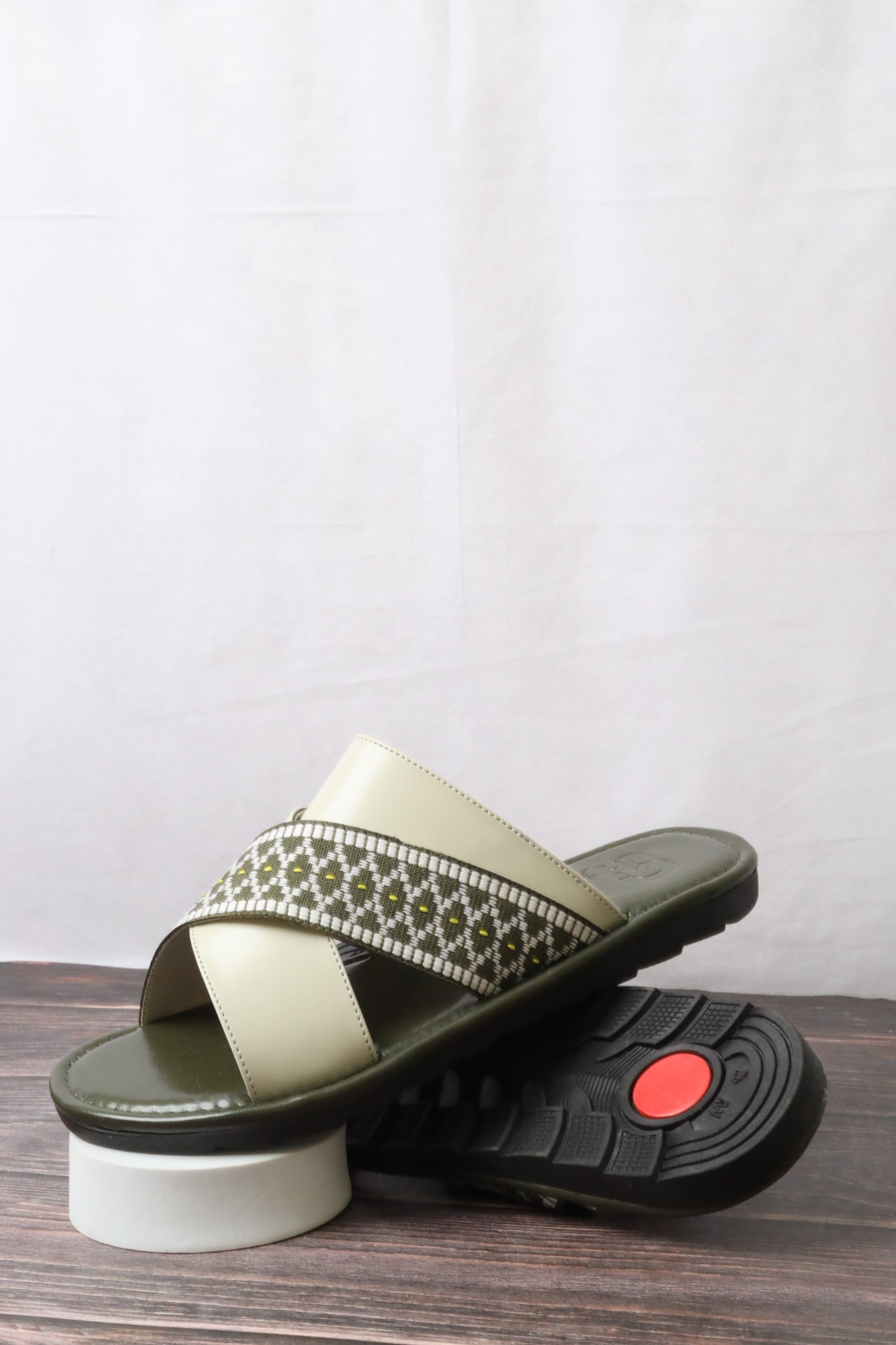 Men's Sandal 897