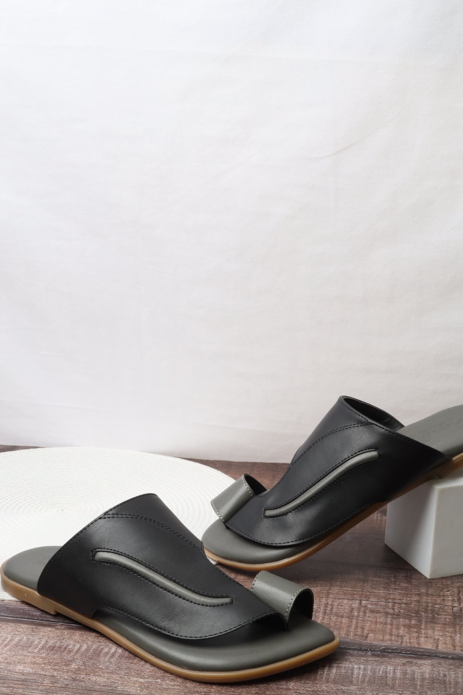 صندل ايطالي 1231077