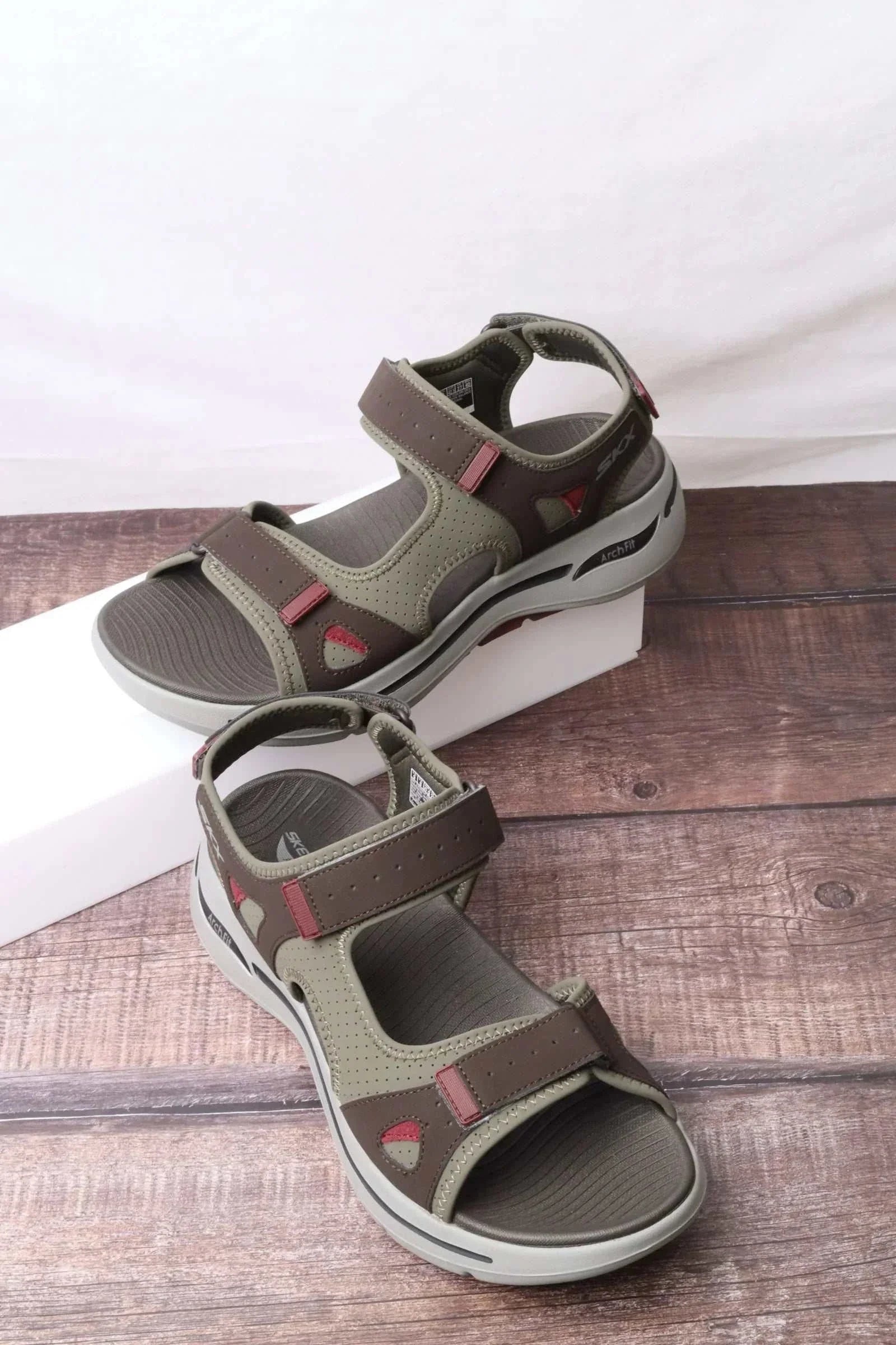 سكيتشرز رجالي جو ووك آرتش فيت 229064