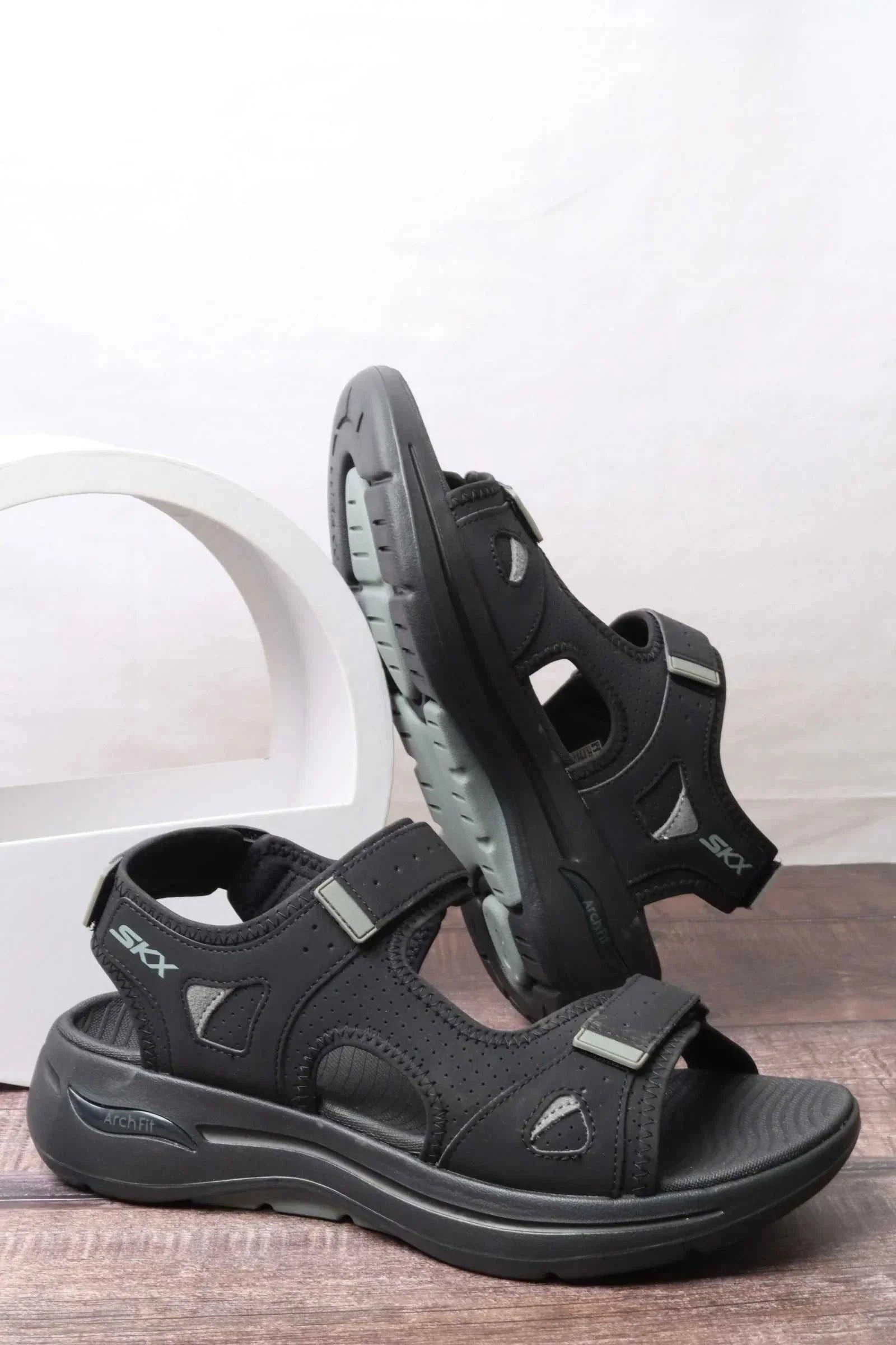 سكيتشرز رجالي جو ووك آرتش فيت 229064