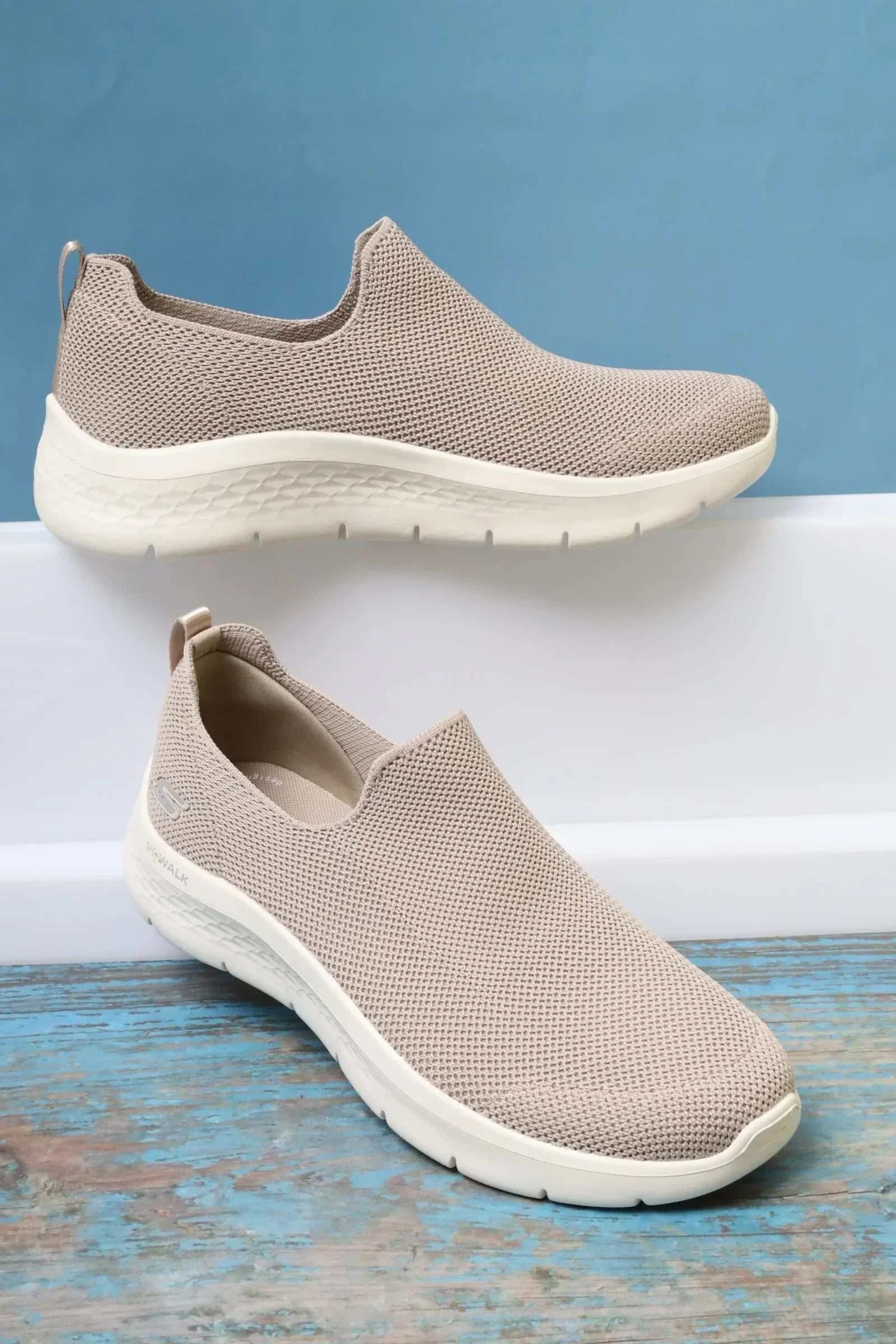 سكيتشرز نسائي جو ووك فليكس 124973