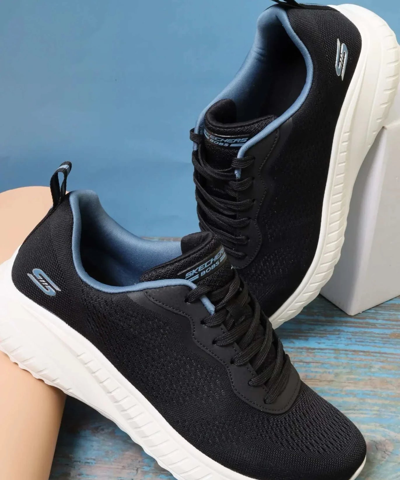 سكيتشرز رجالي بوبس سكواد 118001