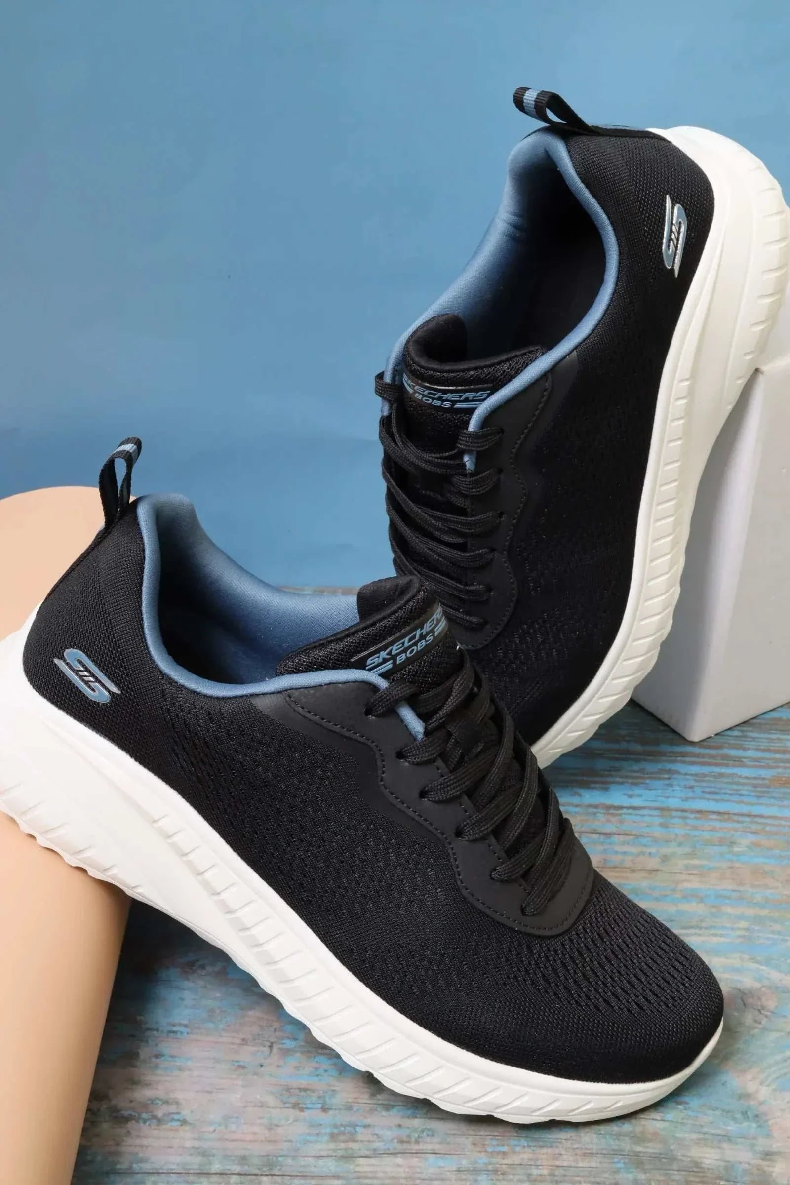 سكيتشرز رجالي بوبس سكواد 118001