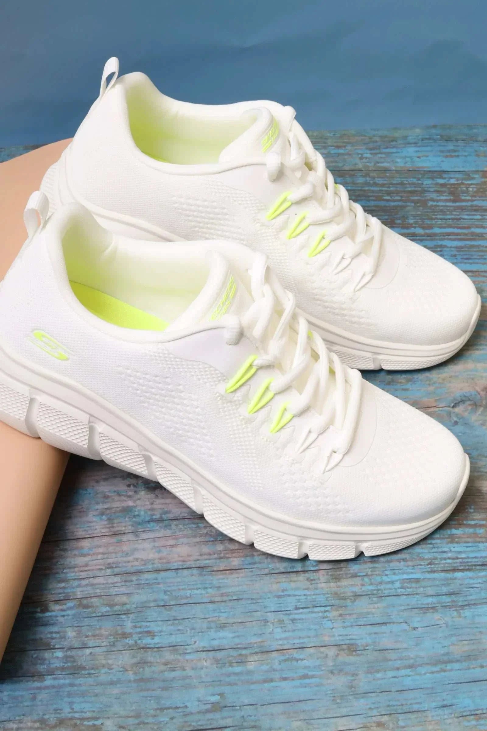 سكيتشرز رجالي بوبس فليكس 118101