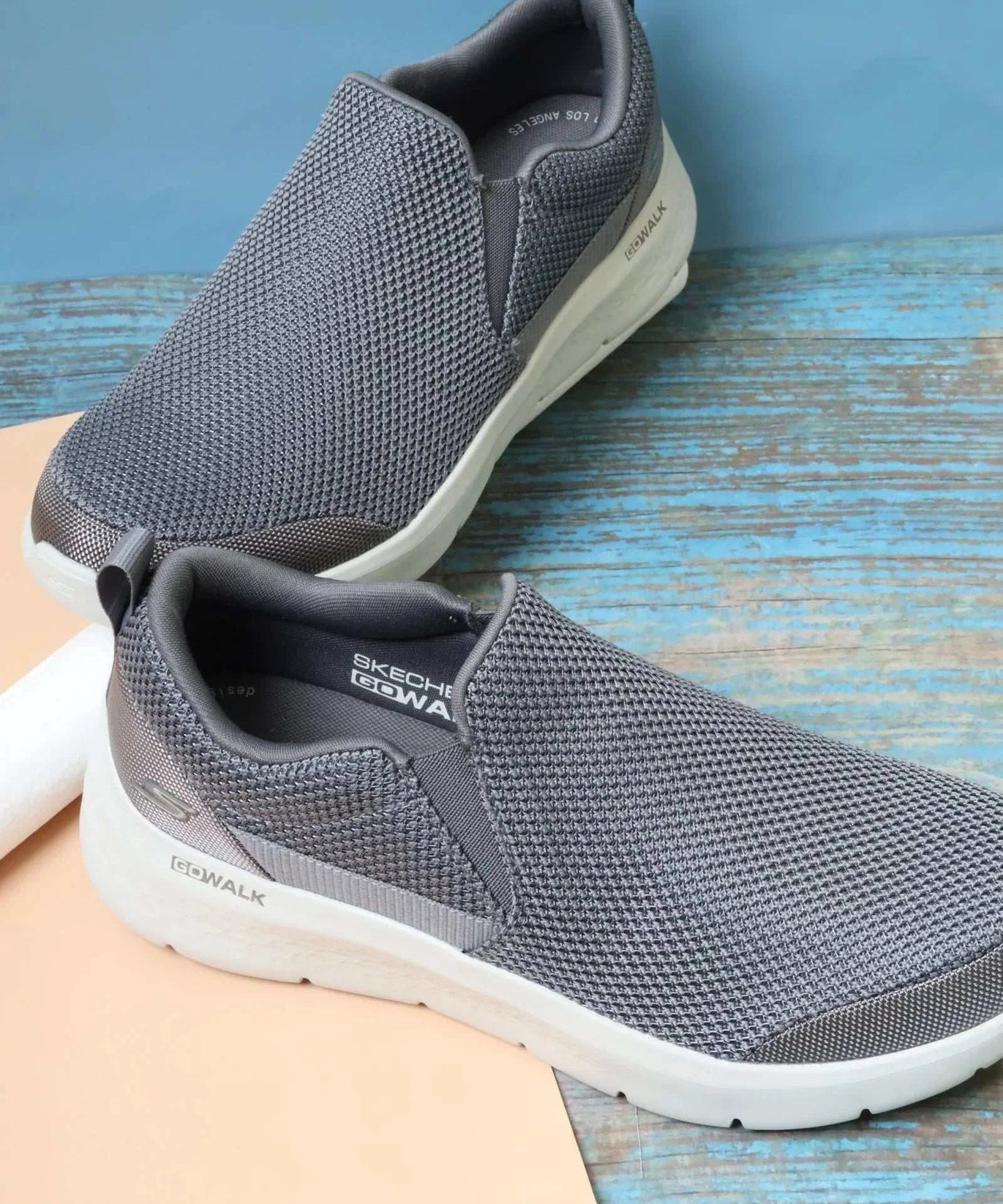 سكيتشرز رجالي جو ووك فليكس 216492