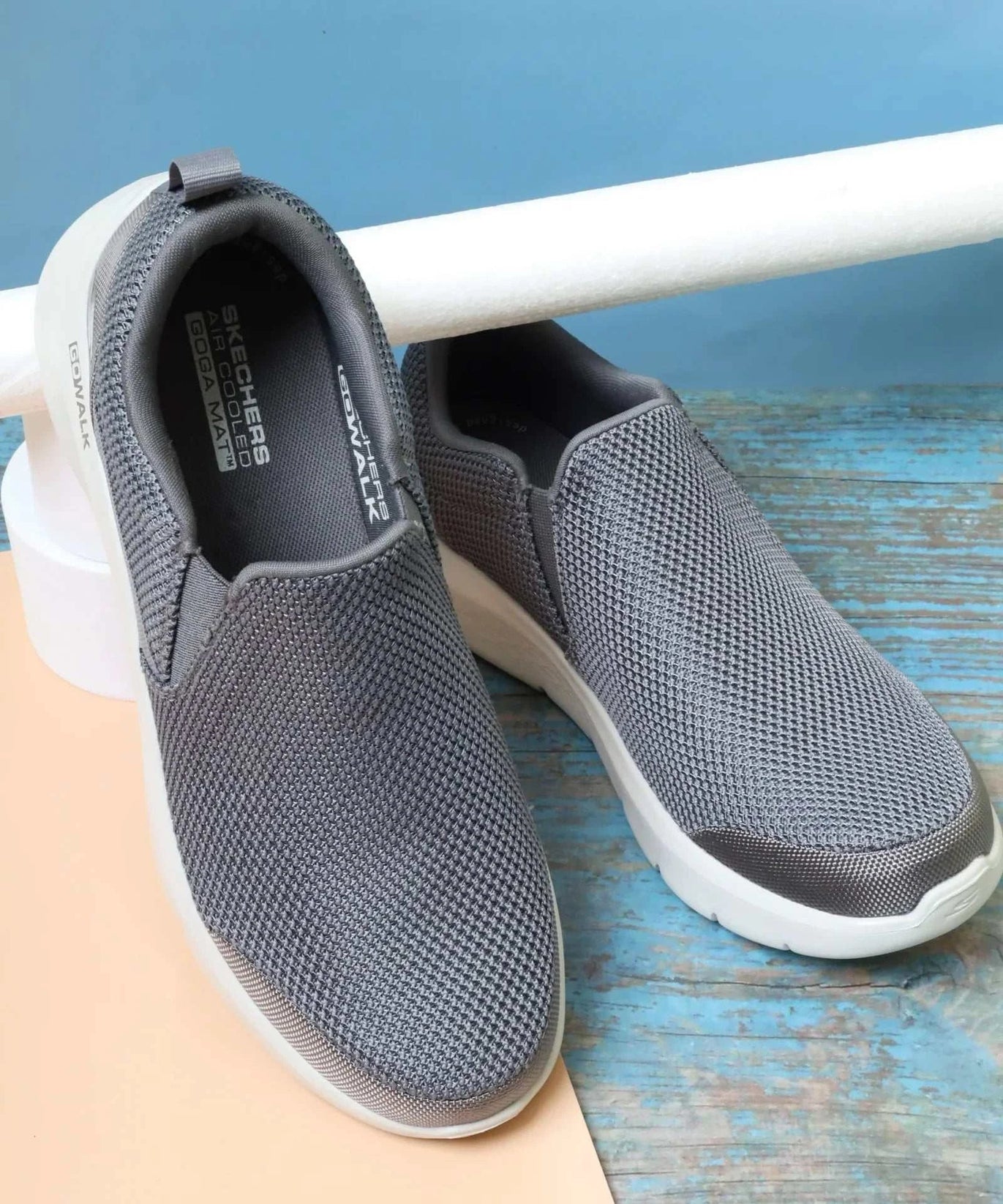 سكيتشرز رجالي جو ووك فليكس 216492