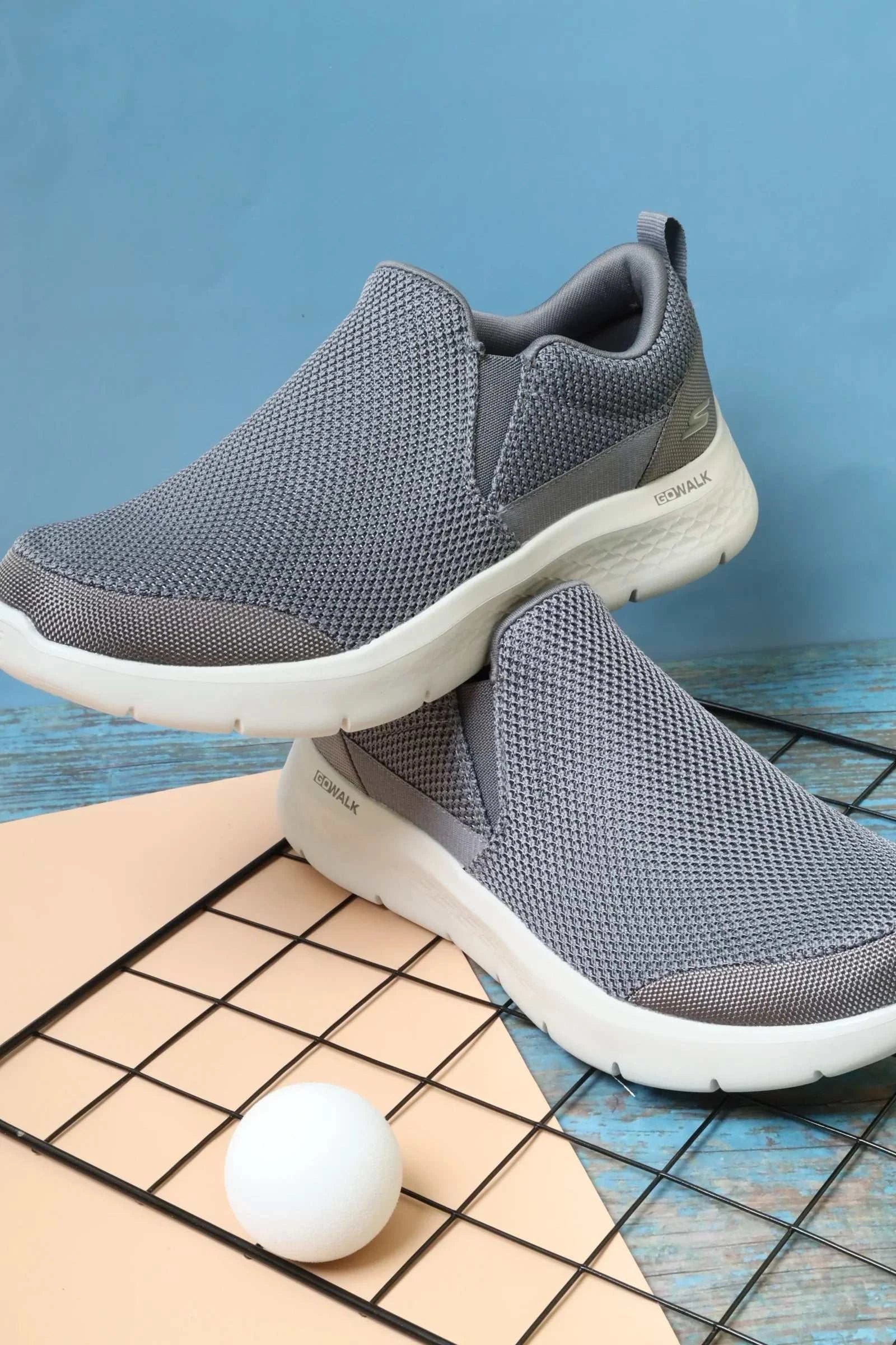 سكيتشرز رجالي جو ووك فليكس 216492