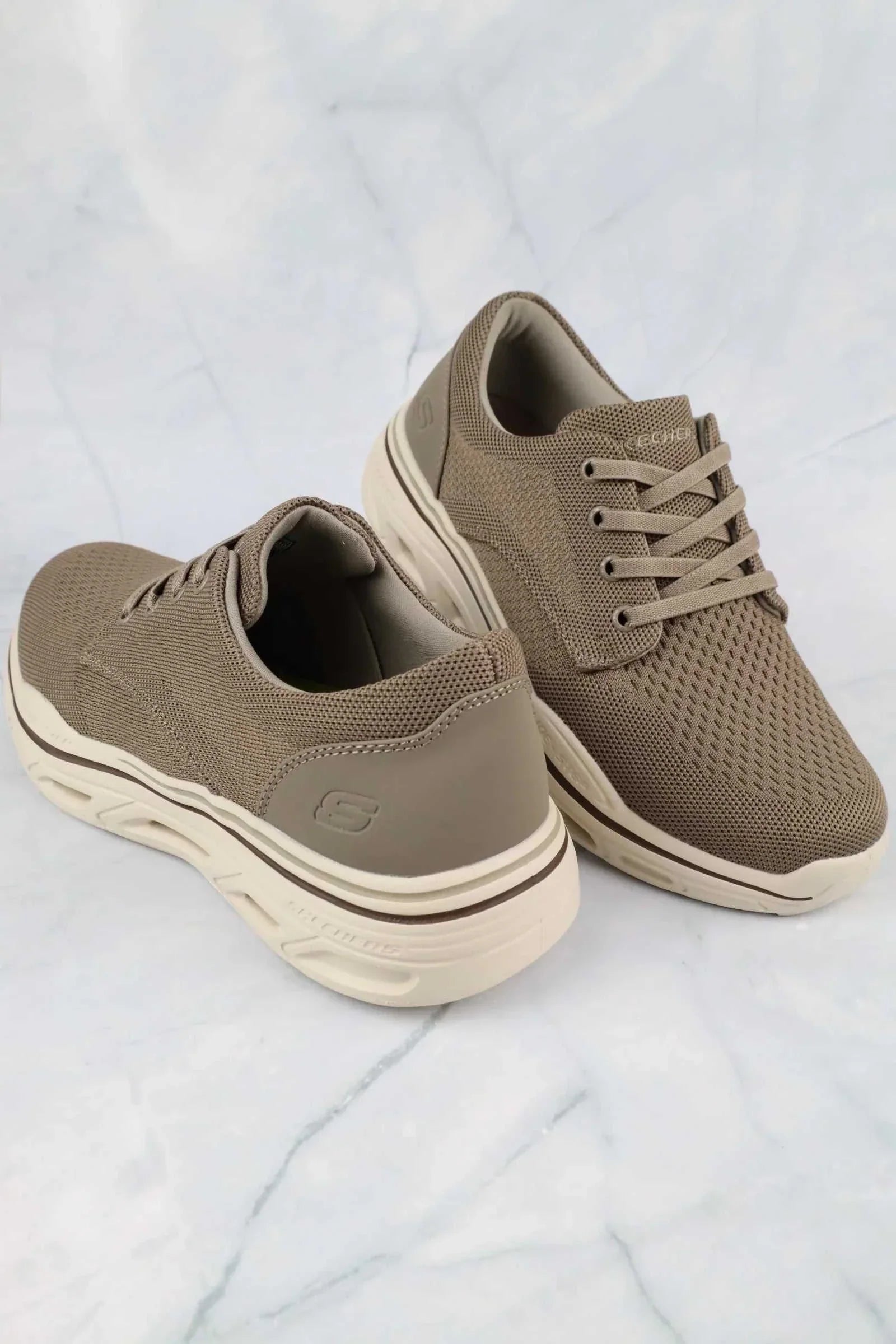 سكيتشرز رجالي جلايد ستيب 204754