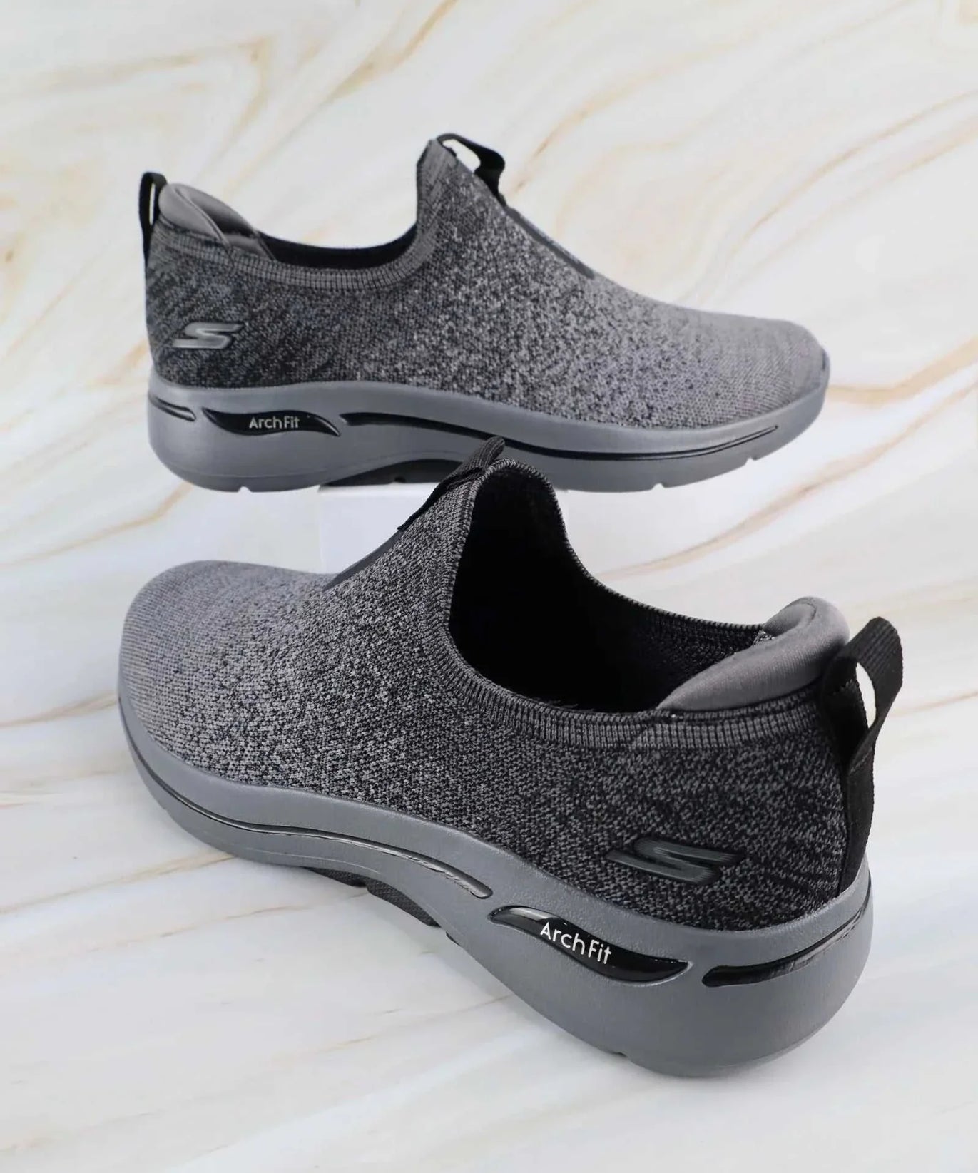 سكيتشرز رجالي جو ووك آرتش فيت 216256