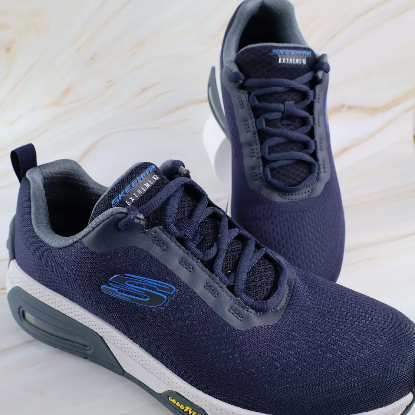 سكيتشرز رجالي اير اكستريم 232257