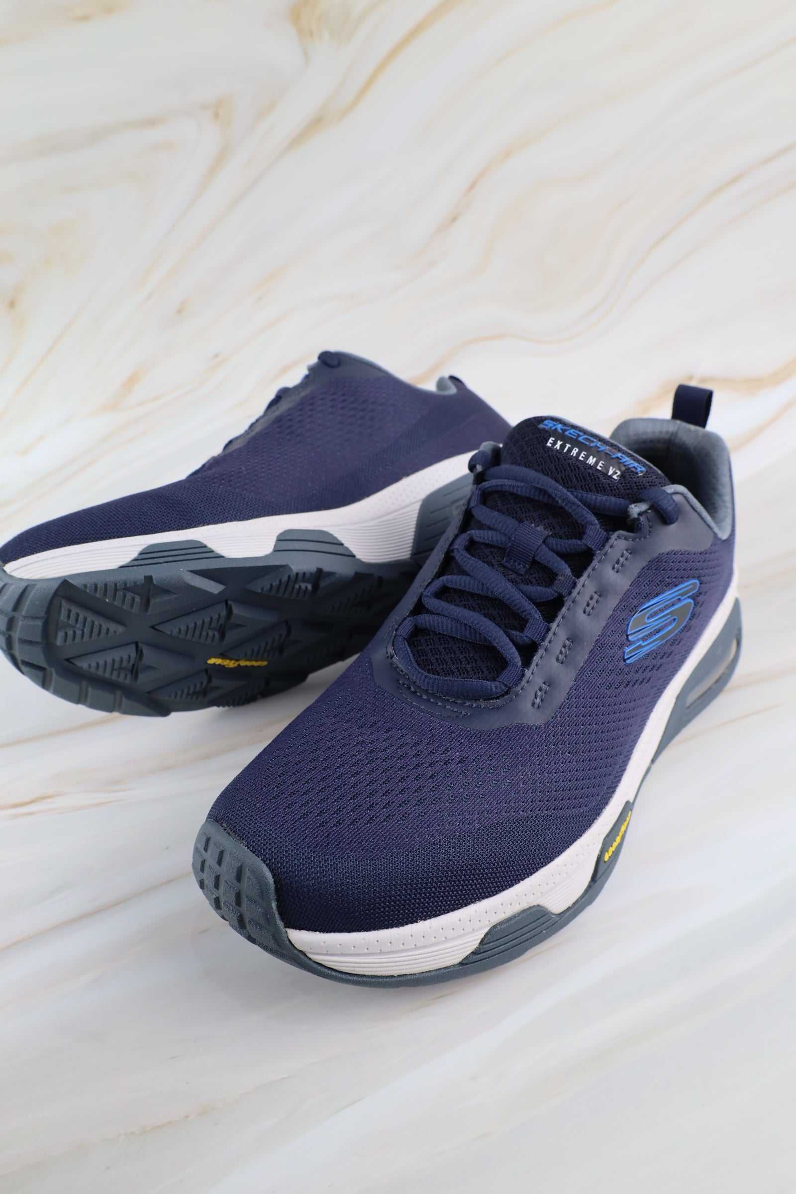 سكيتشرز رجالي اير اكستريم 232257