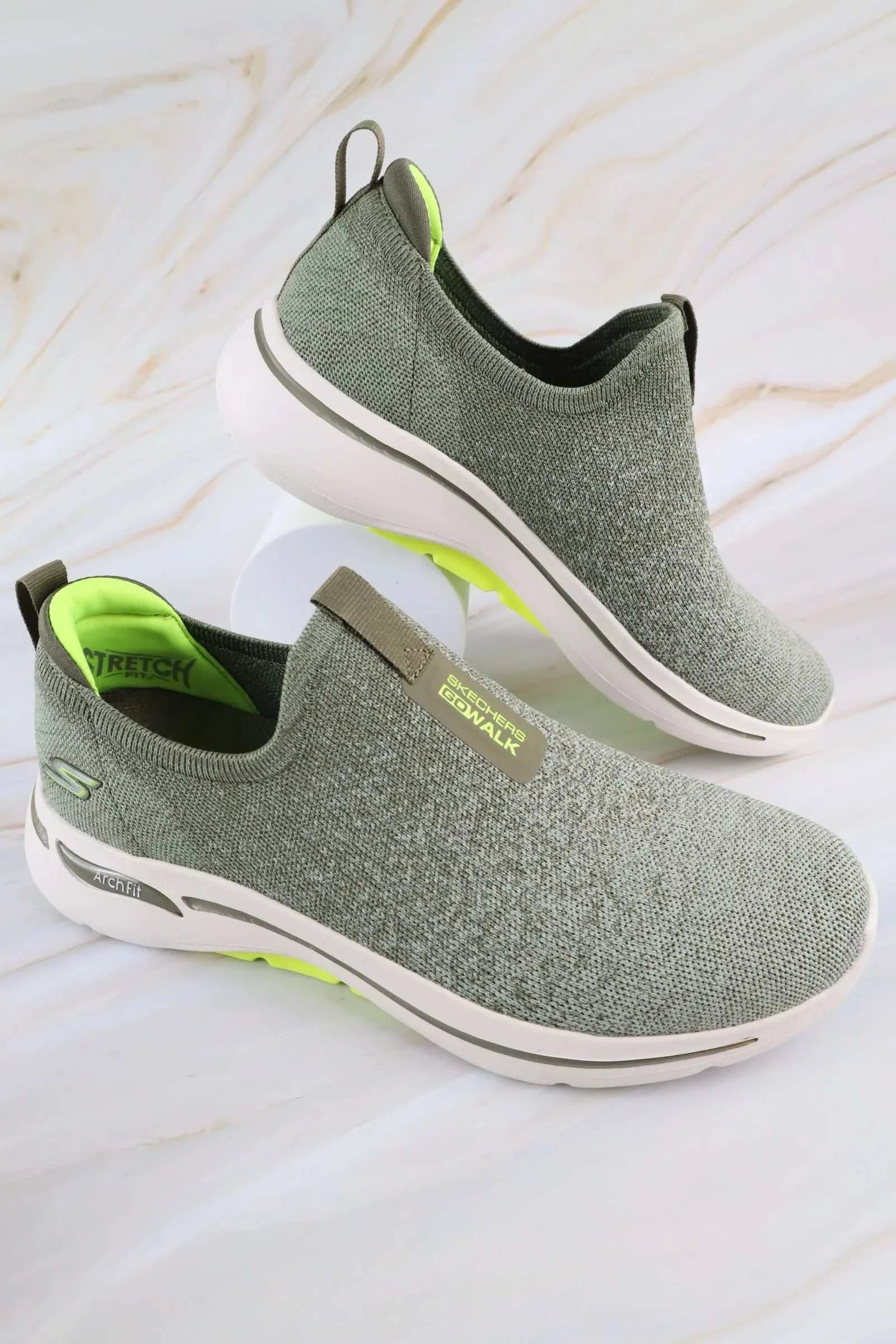 سكيتشرز رجالي جو ووك آرتش فيت 216256