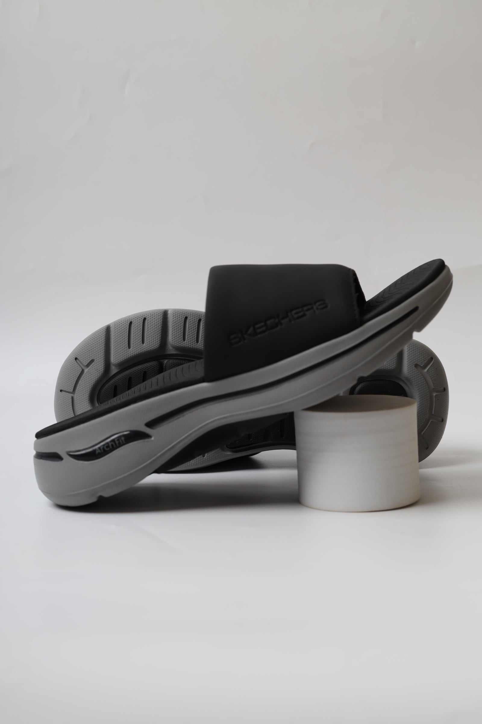 سكيتشرز رجالي جو ووك آرتش فيت 229061