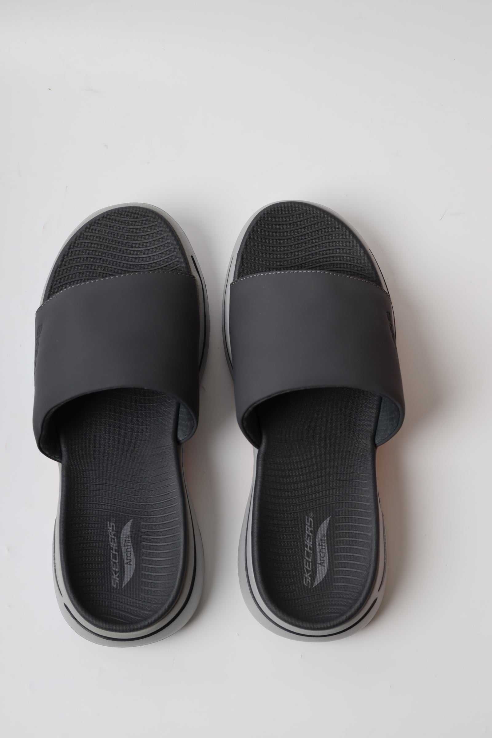 سكيتشرز رجالي جو ووك آرتش فيت 229061