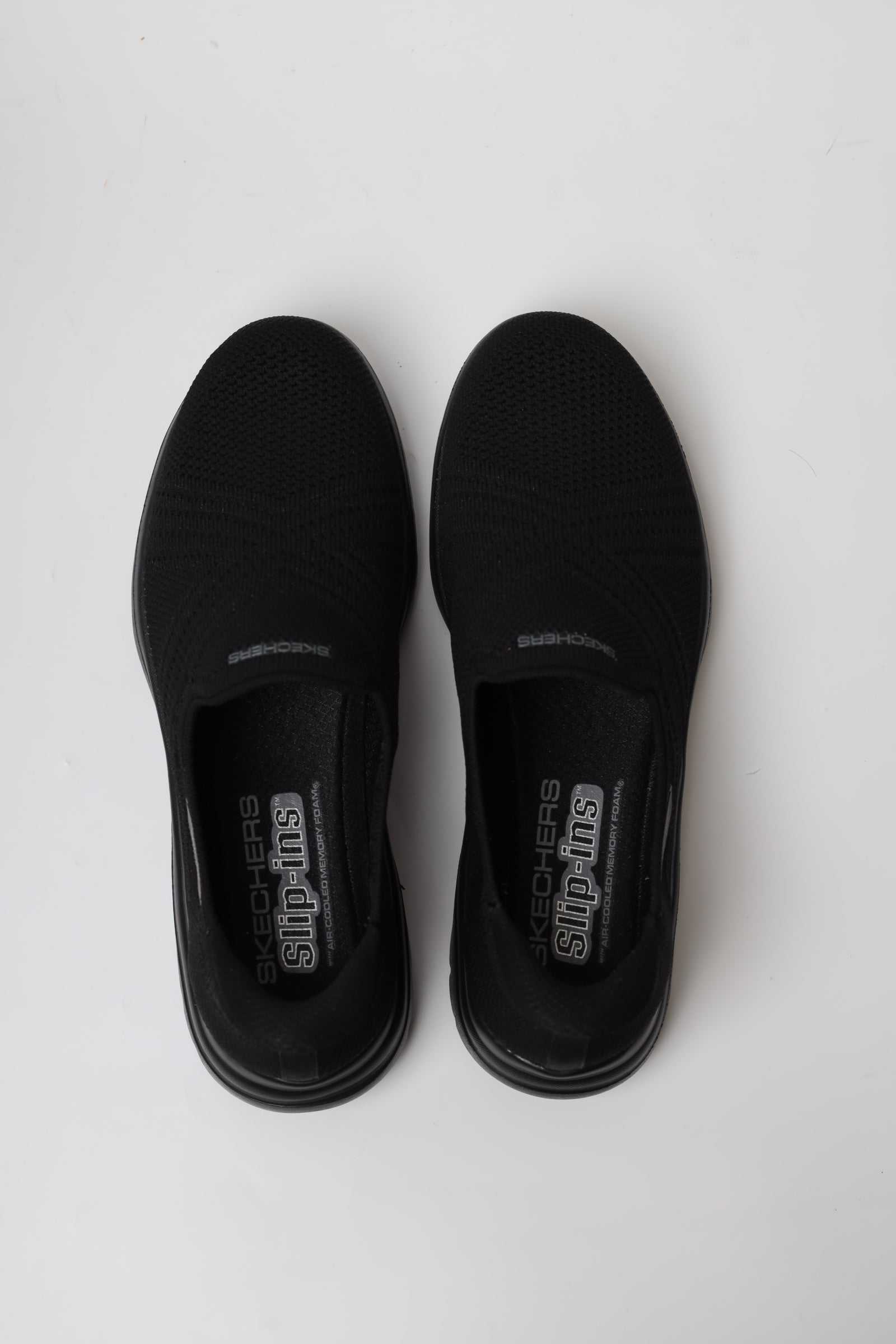 سكيتشرز نسائي أون ذا جو فليكس 138100