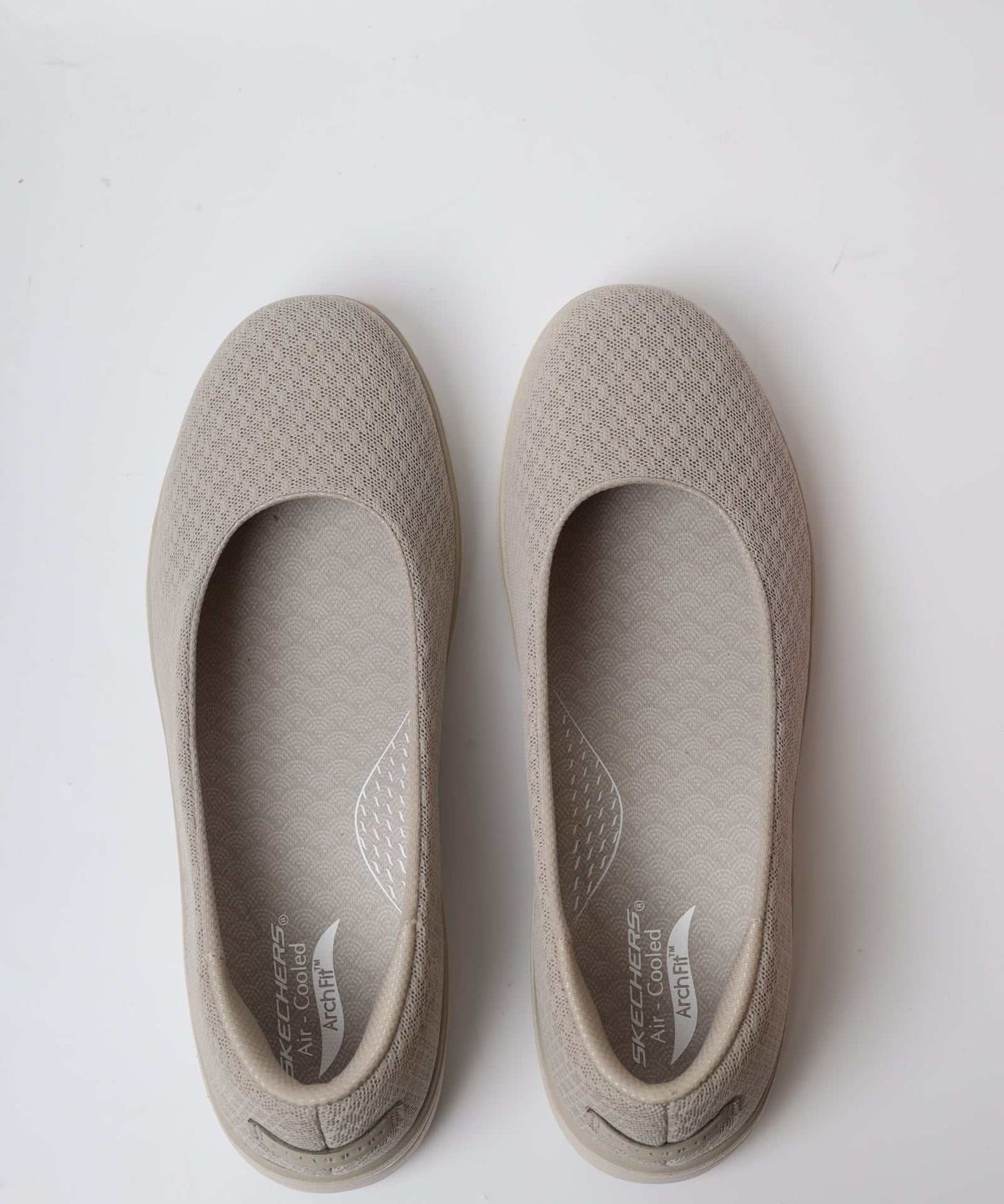 سكيتشرز رجالي آرتش فيت 138902